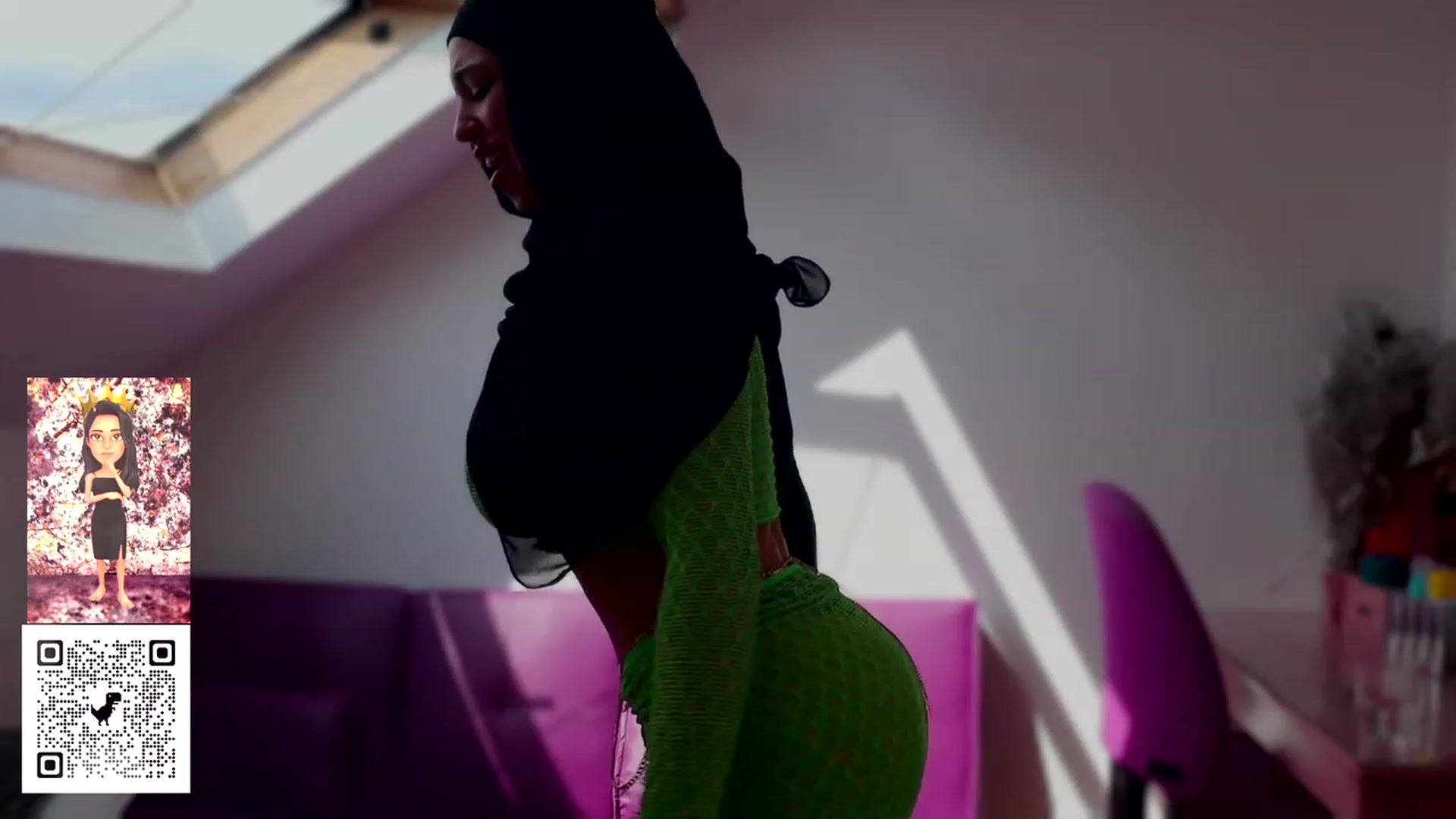Gallery image thumbnail from Malika33's myfreecams stream on, 07/06/2023, 17:32 image 5 of 20