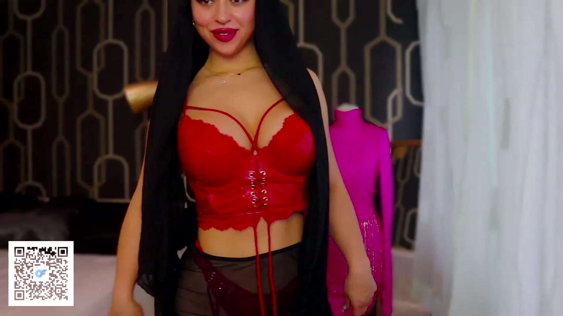 Gallery image thumbnail from Malika33's myfreecams stream on, 08/03/2023, 18:47 image 4 of 20