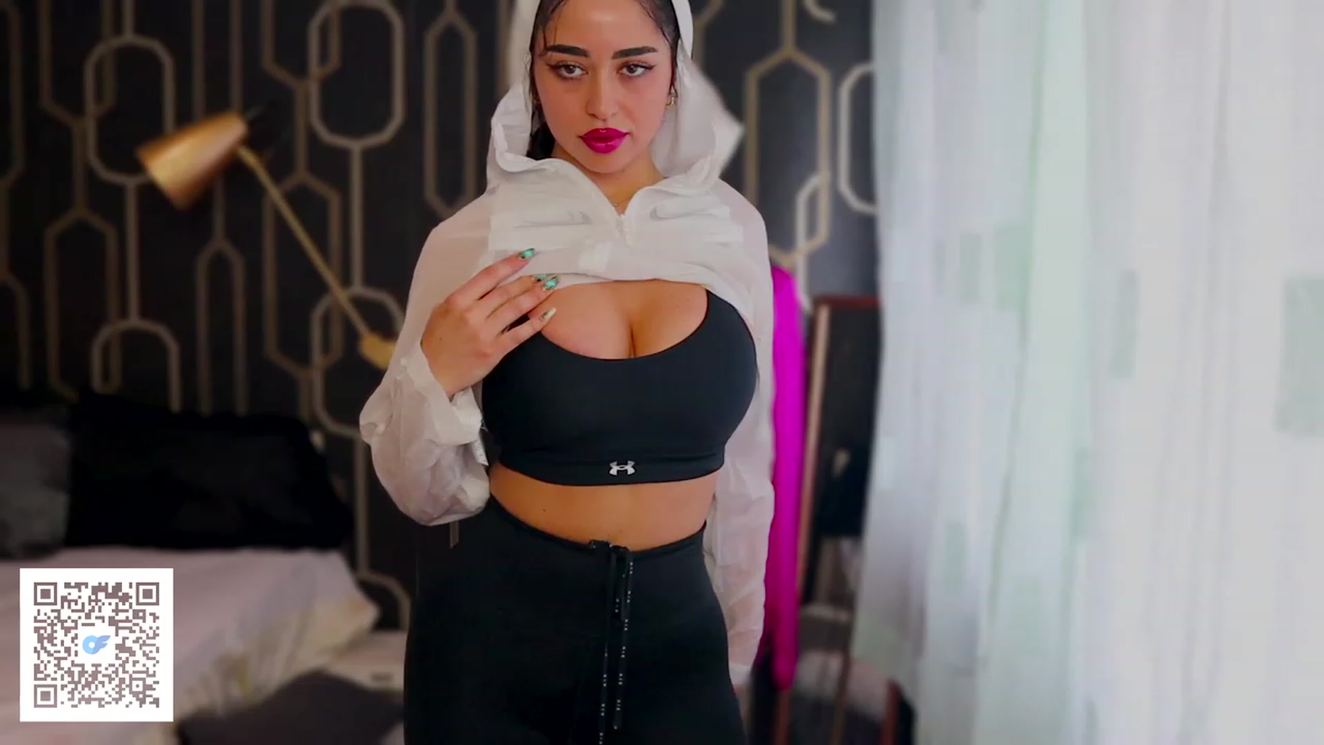 Gallery image thumbnail from Malika33's myfreecams stream on, 08/07/2023, 12:36 image 5 of 20