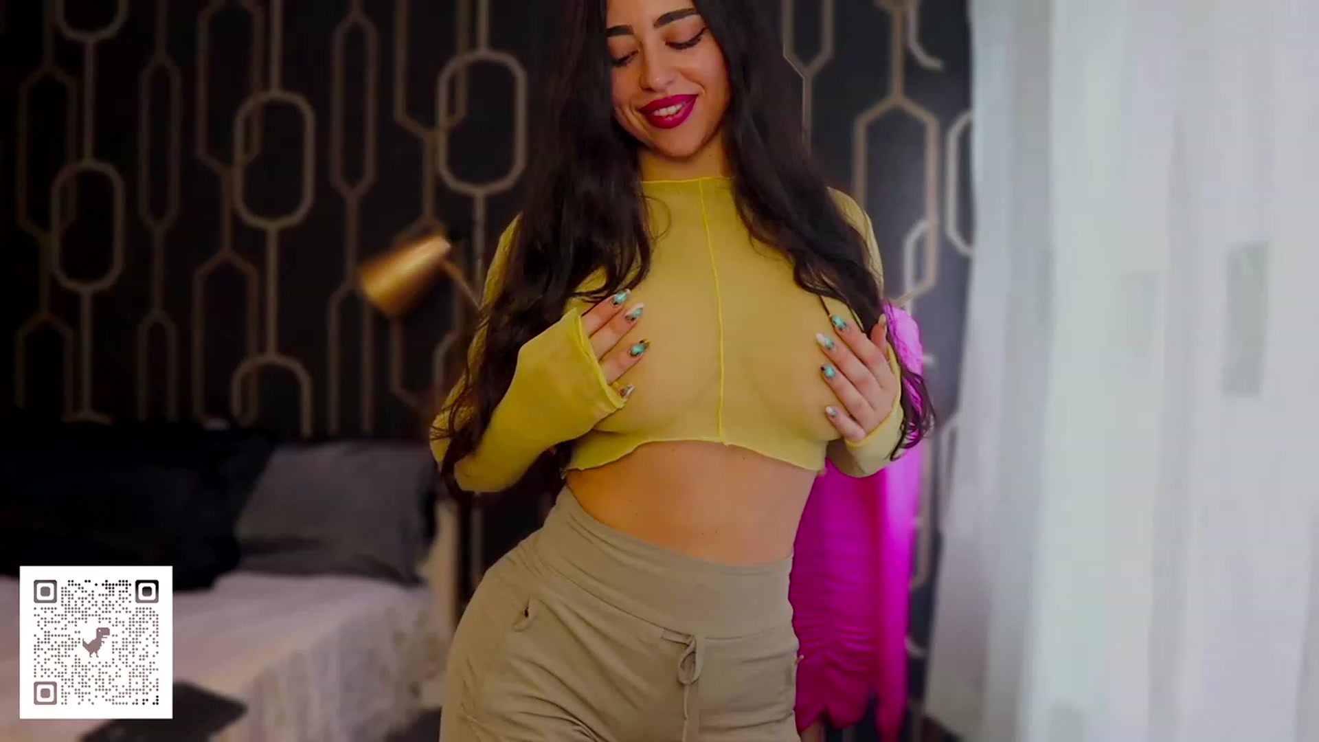 Gallery image thumbnail from Malika33's myfreecams stream on, 08/20/2023, 12:34 image 7 of 20