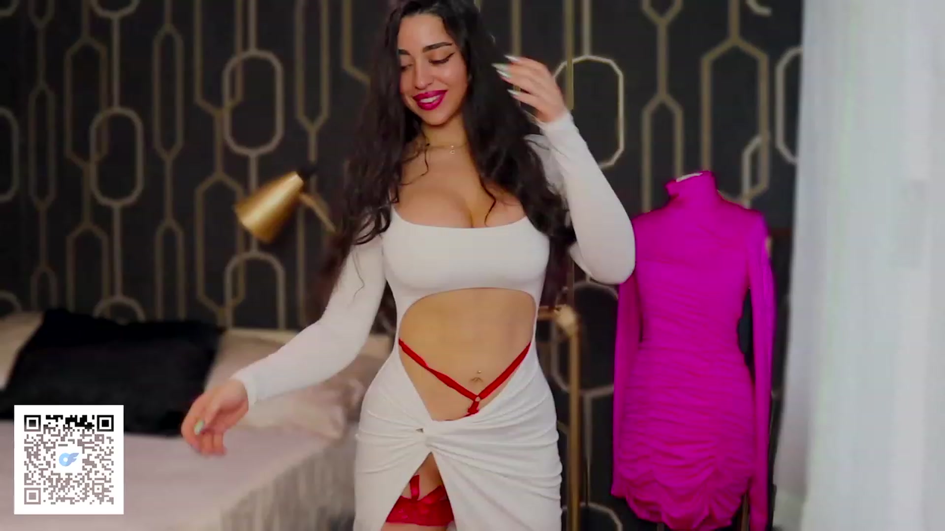Gallery image thumbnail from Malika33's myfreecams stream on, 08/26/2023, 15:15 image 18 of 20