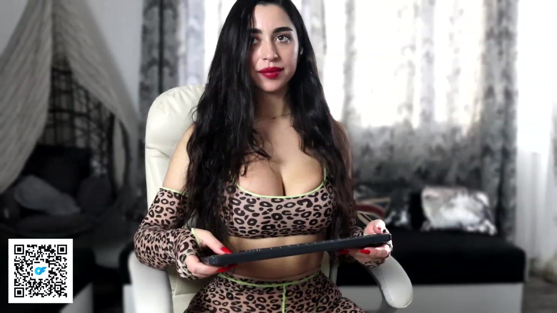 Gallery image thumbnail from Malika33's myfreecams stream on, 10/30/2023, 14:55 image 3 of 20