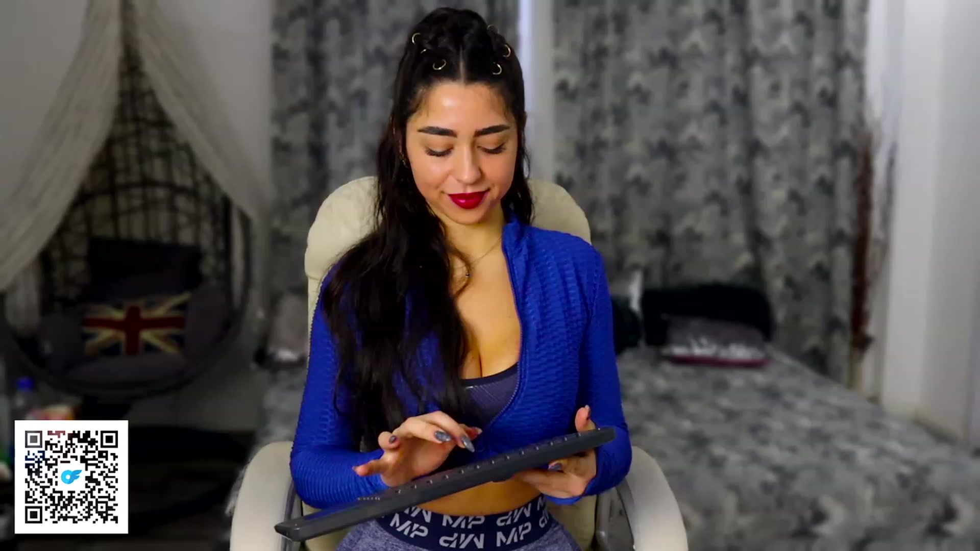 Gallery image thumbnail from Malika33's myfreecams stream on, 12/05/2023, 12:48 image 1 of 20