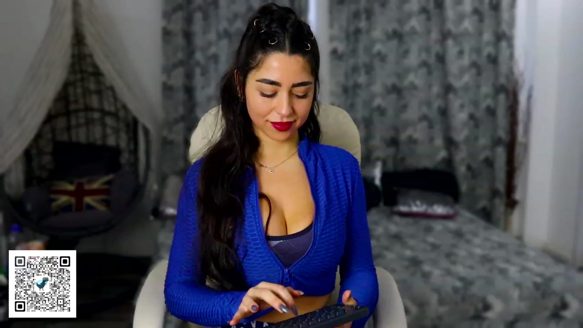 Gallery image thumbnail from Malika33's myfreecams stream on, 12/05/2023, 12:48 image 12 of 20