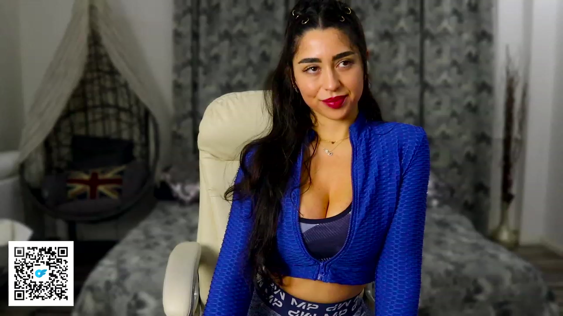 Gallery image thumbnail from Malika33's myfreecams stream on, 12/05/2023, 18:00 image 4 of 20