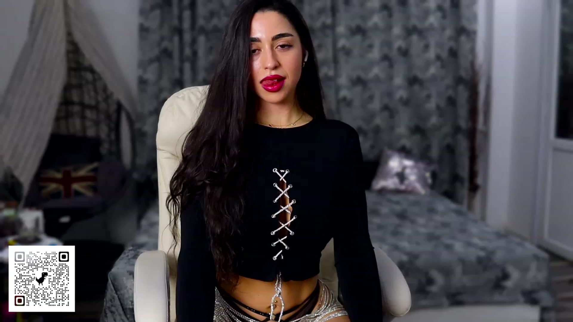 Gallery image thumbnail from Malika33's myfreecams stream on, 12/07/2023, 17:01 image 9 of 20