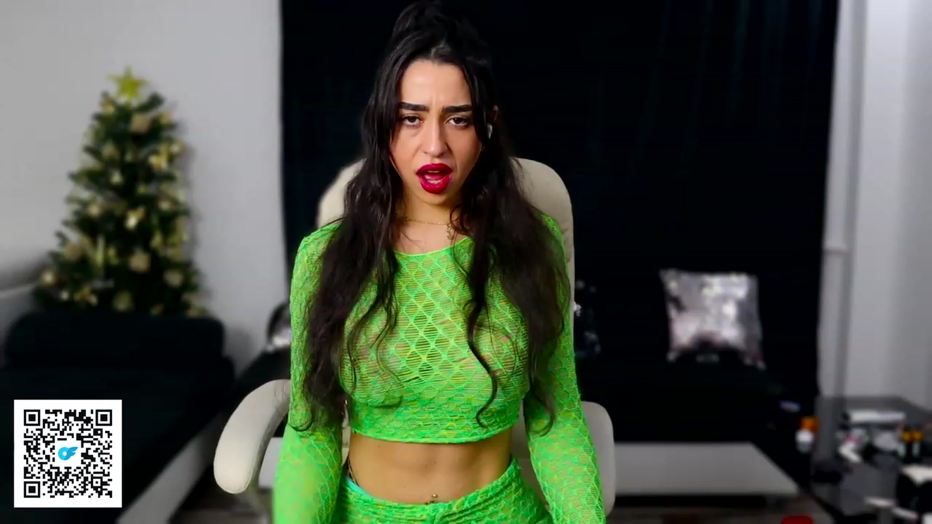 Gallery image thumbnail from Malika33's myfreecams stream on, 01/12/2024, 20:51 image 7 of 20