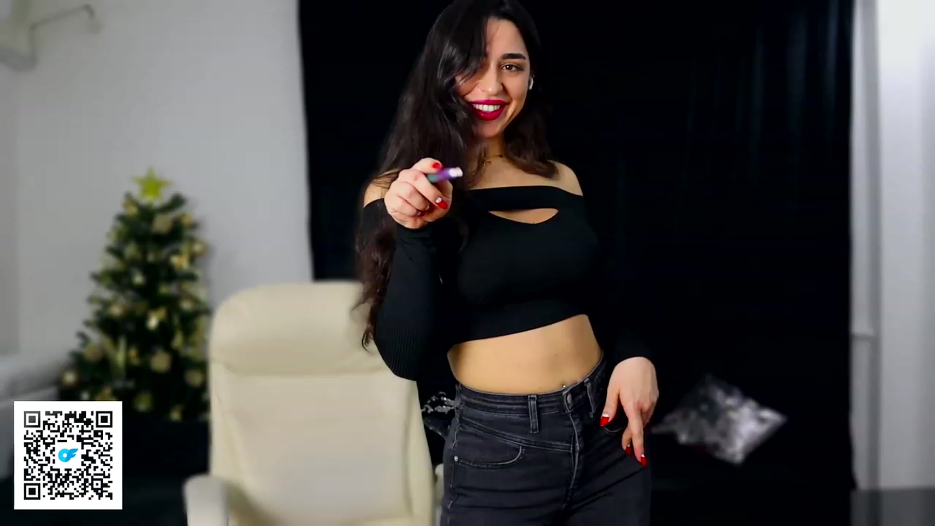 Gallery image thumbnail from Malika33's myfreecams stream on, 01/13/2024, 20:04 image 10 of 20