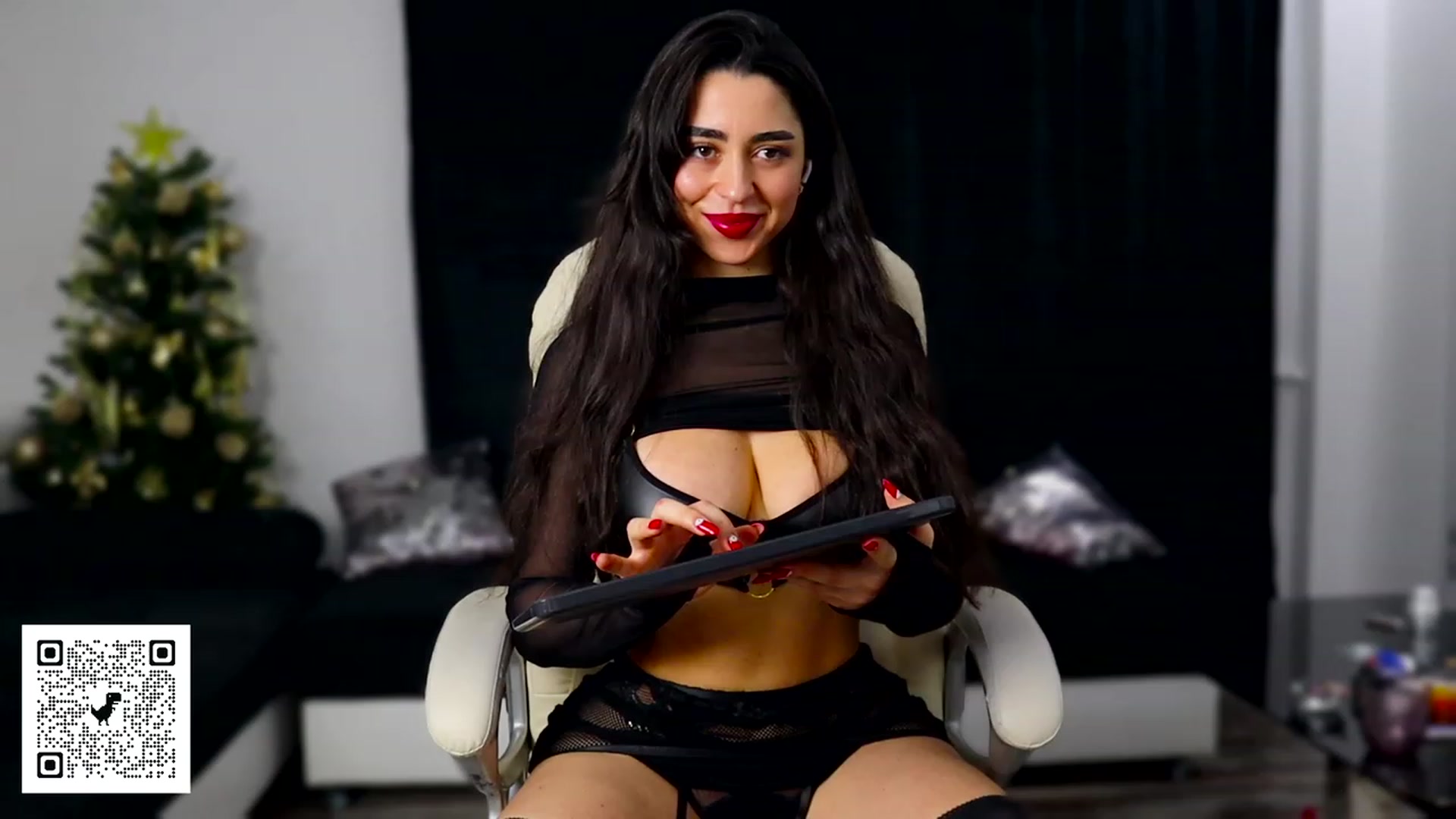 Gallery image thumbnail from Malika33's myfreecams stream on, 01/14/2024, 18:40 image 10 of 20