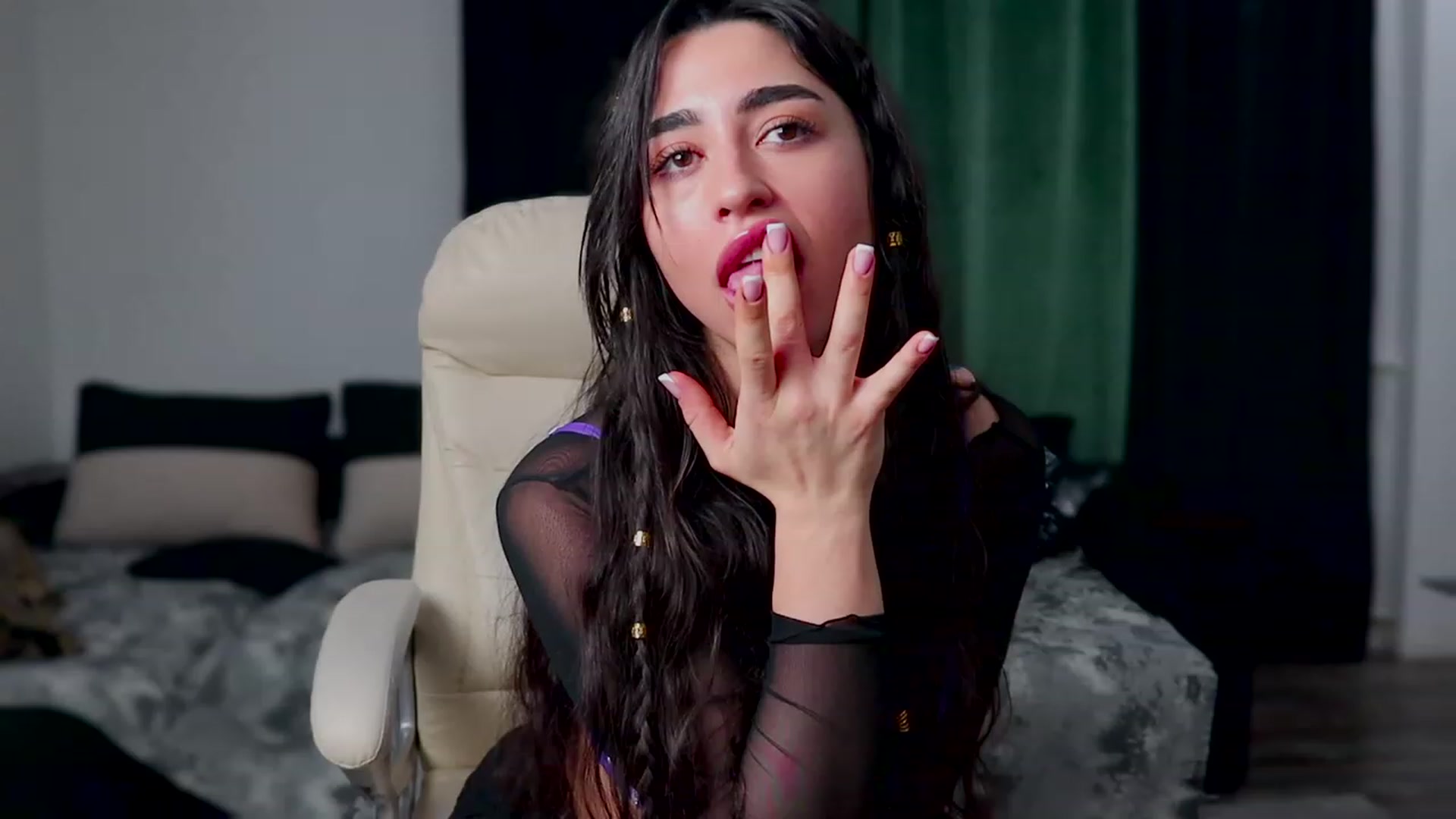 Gallery image thumbnail from Malika33's myfreecams stream on, 02/03/2024, 16:16 image 16 of 20