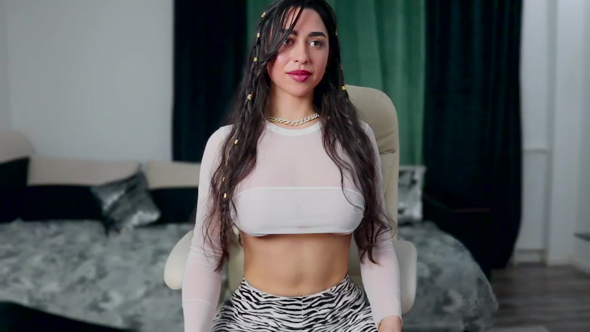 Gallery image thumbnail from Malika33's myfreecams stream on, 02/08/2024, 16:05 image 12 of 20