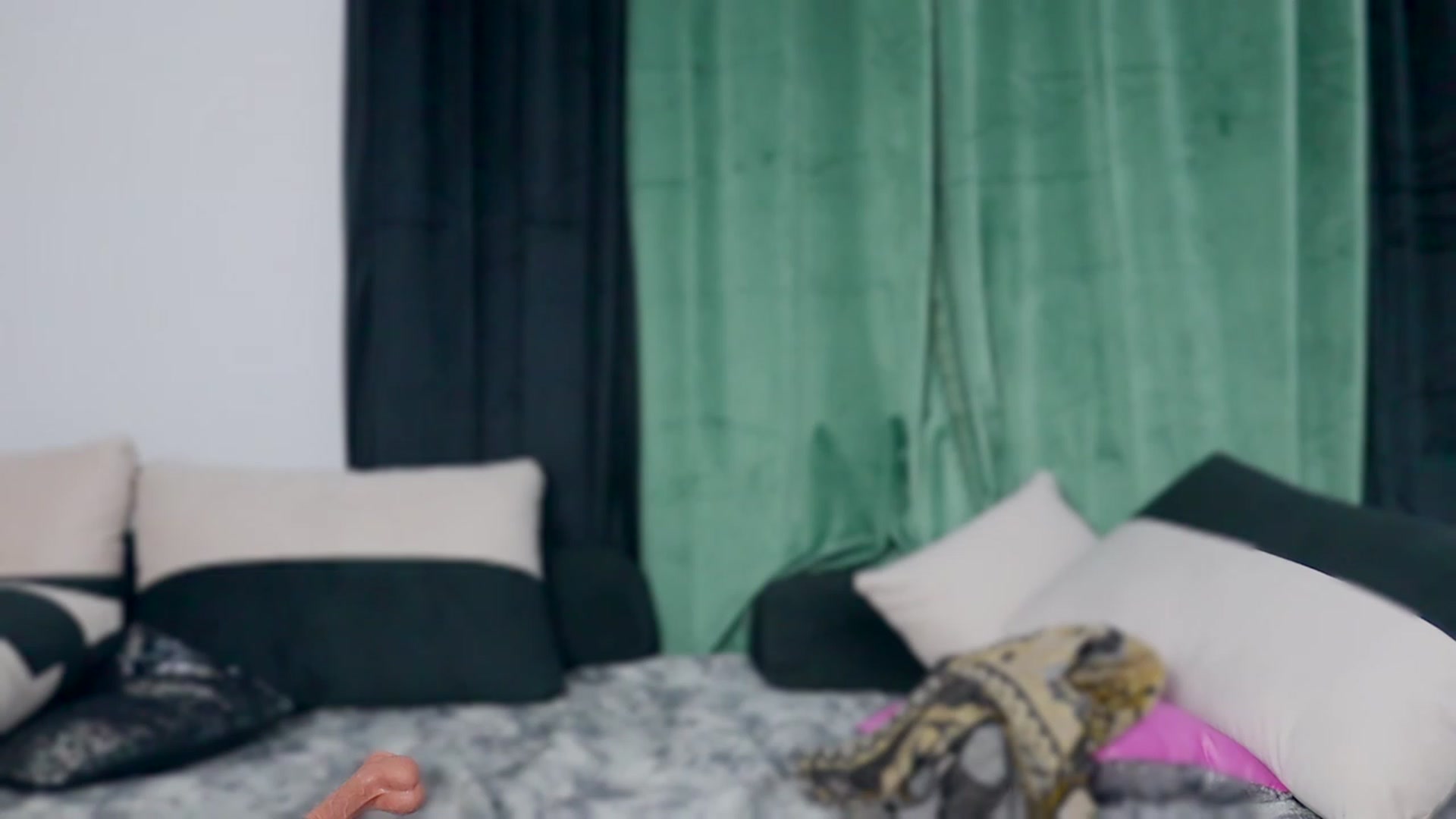 Gallery image thumbnail from Malika33's myfreecams stream on, 02/09/2024, 19:24 image 15 of 20