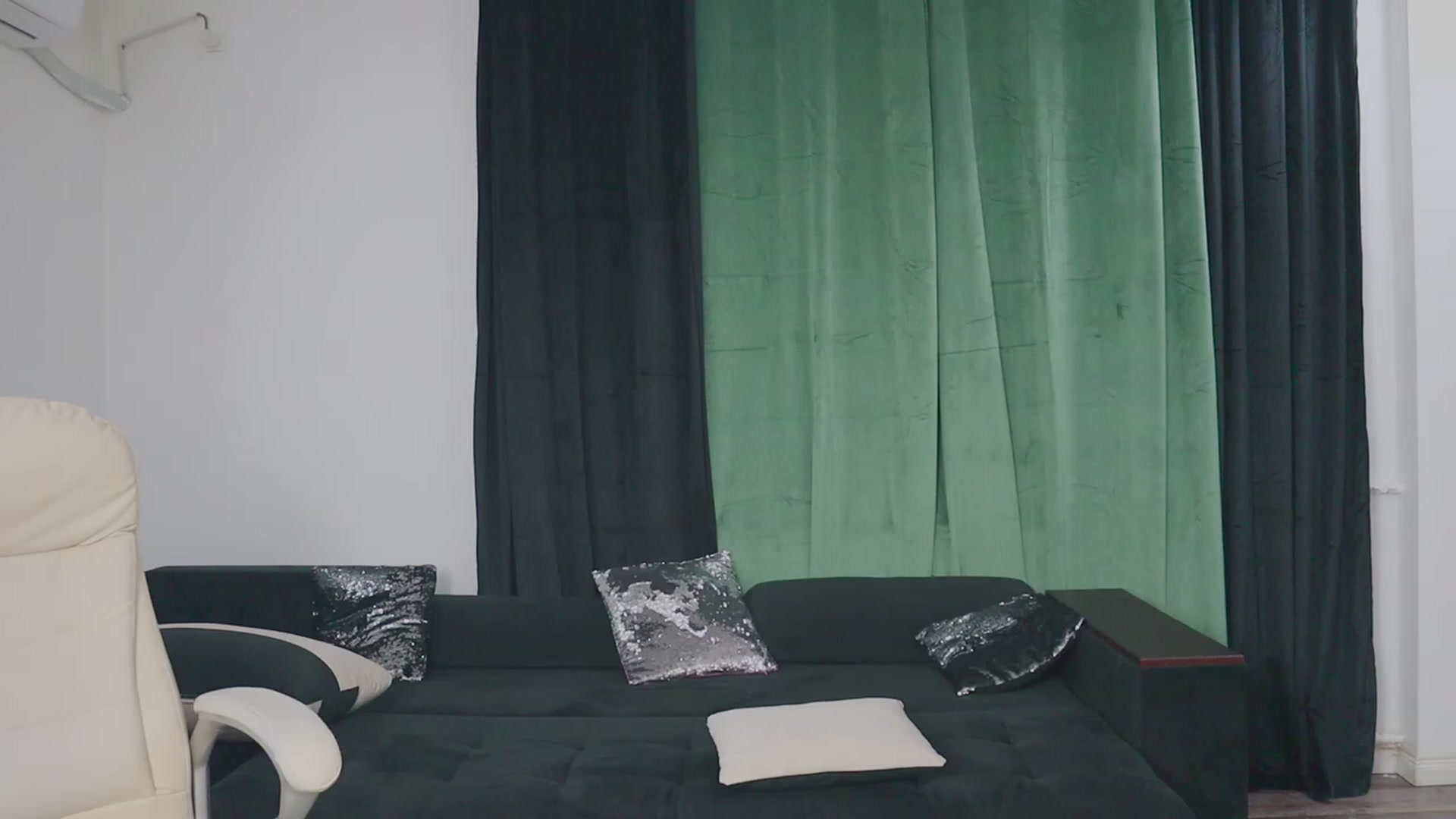 Gallery image thumbnail from Malika33's myfreecams stream on, 02/24/2024, 19:13 image 6 of 20