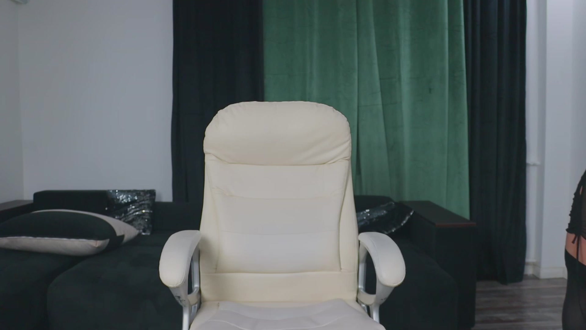 Gallery image thumbnail from Malika33's myfreecams stream on, 02/24/2024, 19:13 image 12 of 20