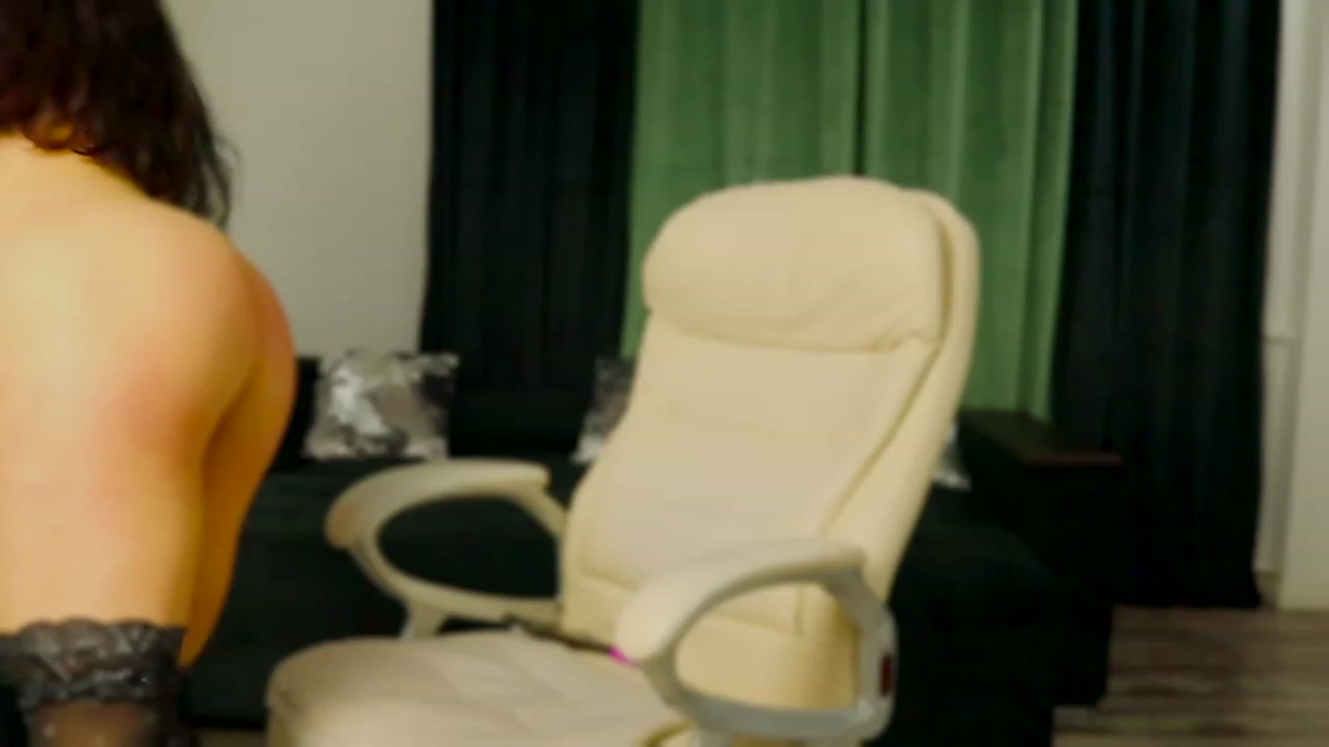 Gallery image thumbnail from Malika33's myfreecams stream on, 03/03/2024, 24:22 image 10 of 20