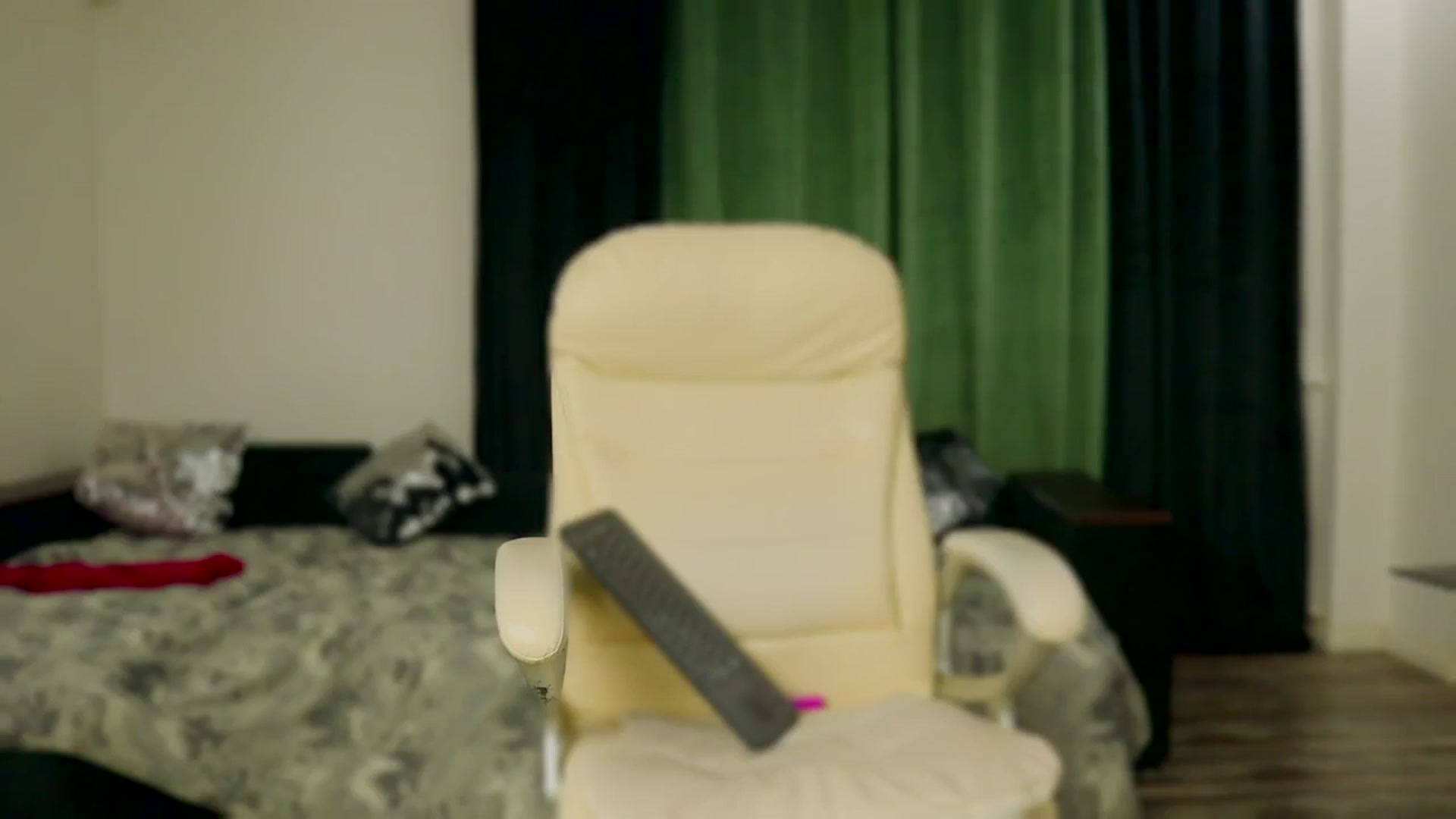Gallery image thumbnail from Malika33's myfreecams stream on, 03/04/2024, 01:00 image 15 of 20