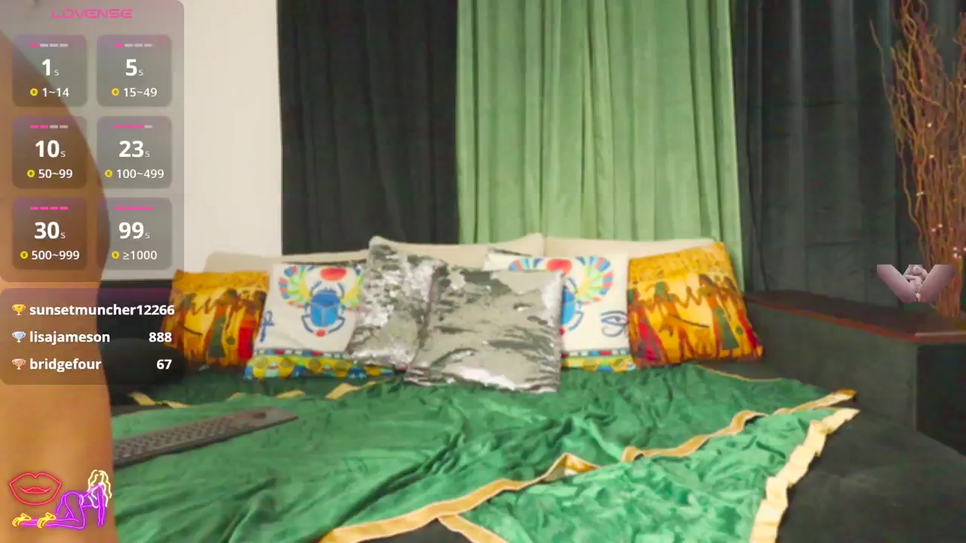 Gallery image thumbnail from Malika33's myfreecams stream on, 12/01/2024, 21:12 image 17 of 20