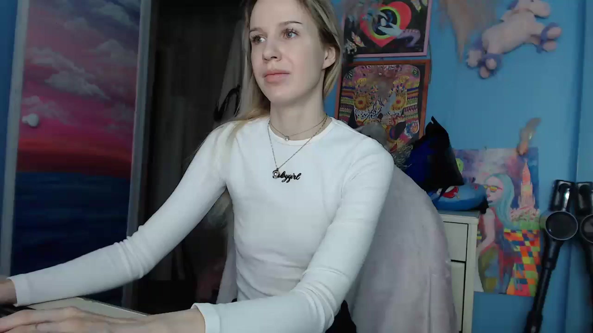 Gallery image thumbnail from Malina_kitty's myfreecams stream on, 02/12/2024, 03:01 image 7 of 20