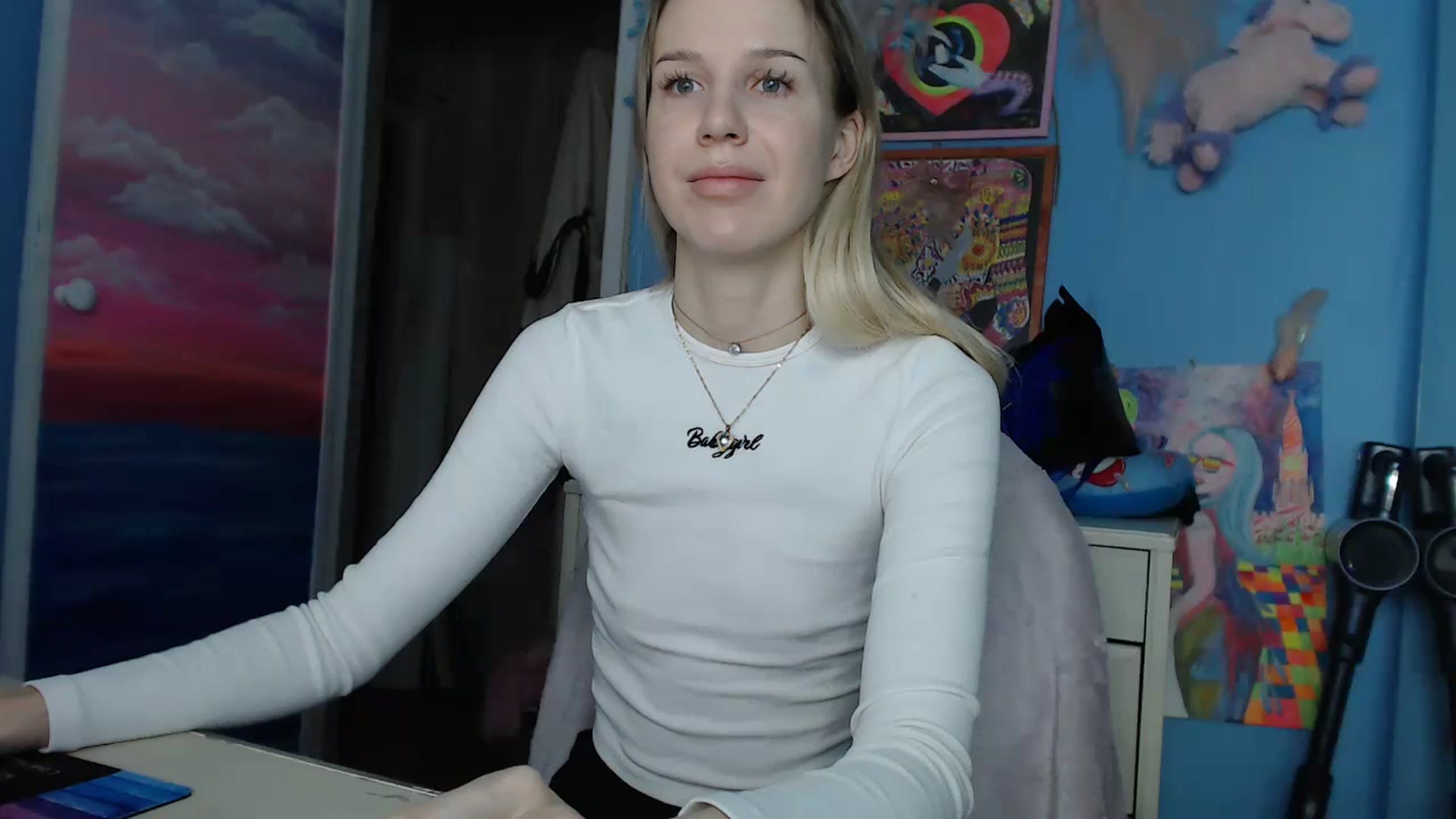 Gallery image thumbnail from Malina_kitty's myfreecams stream on, 02/12/2024, 03:01 image 11 of 20