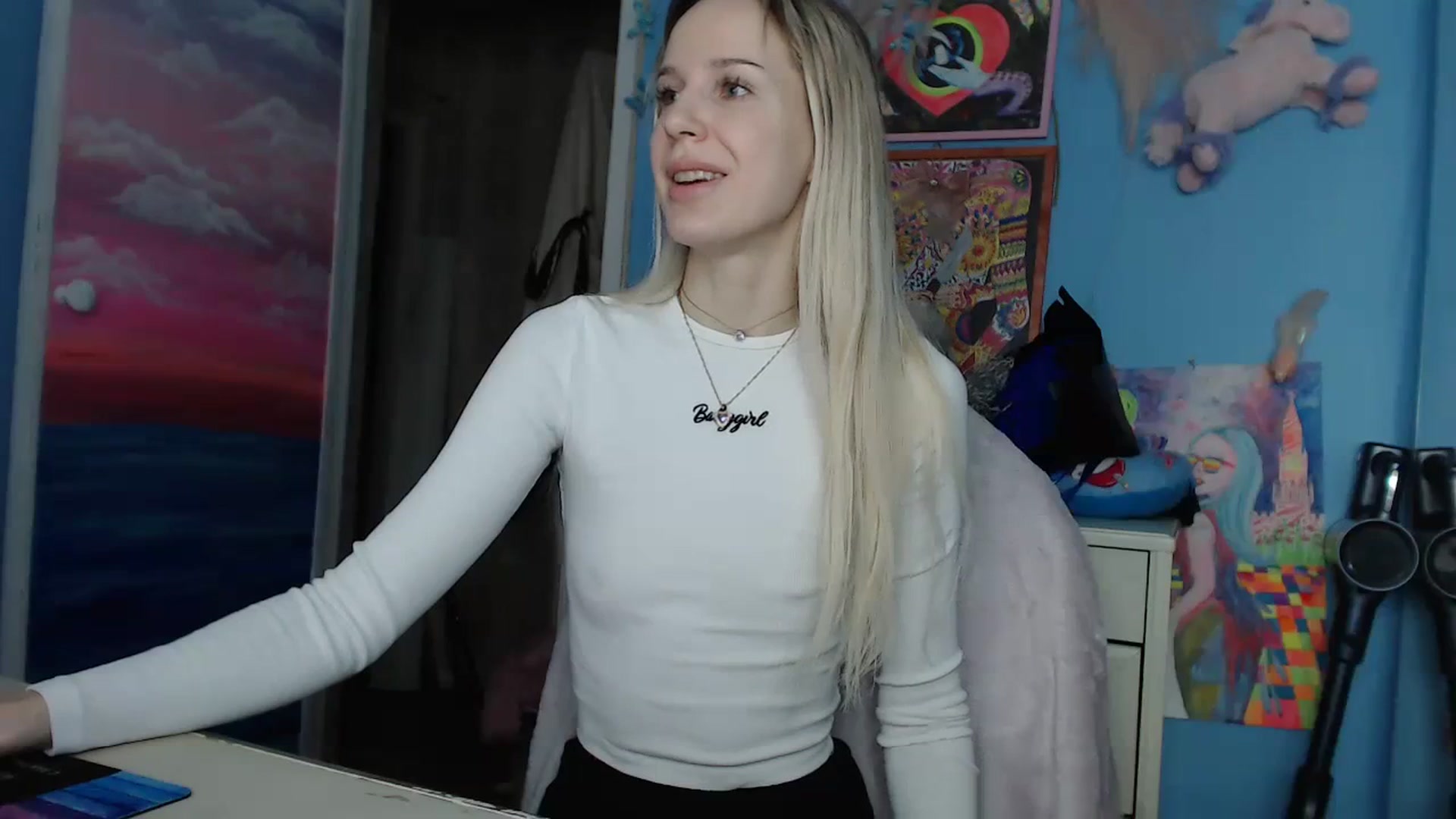 Gallery image thumbnail from Malina_kitty's myfreecams stream on, 02/12/2024, 03:01 image 4 of 20