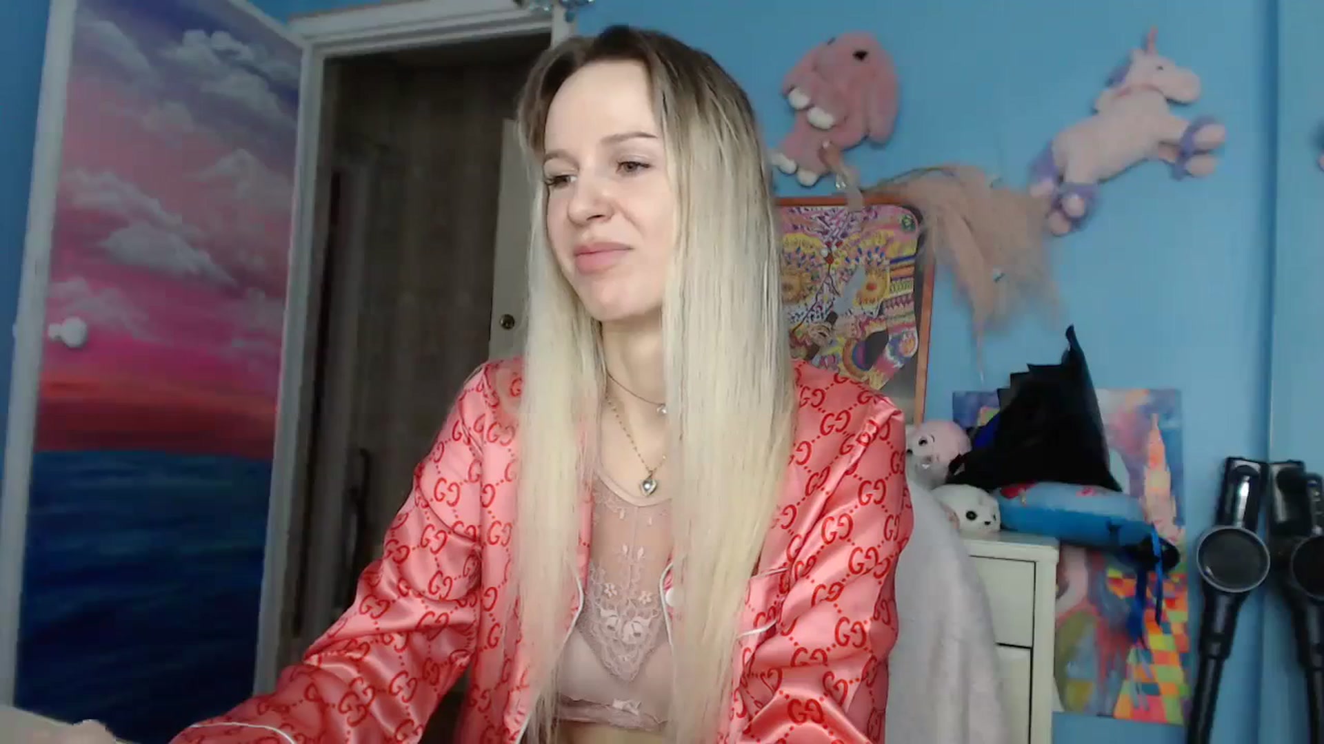 Gallery image thumbnail from Malina_kitty's myfreecams stream on, 03/18/2024, 03:52 image 10 of 20