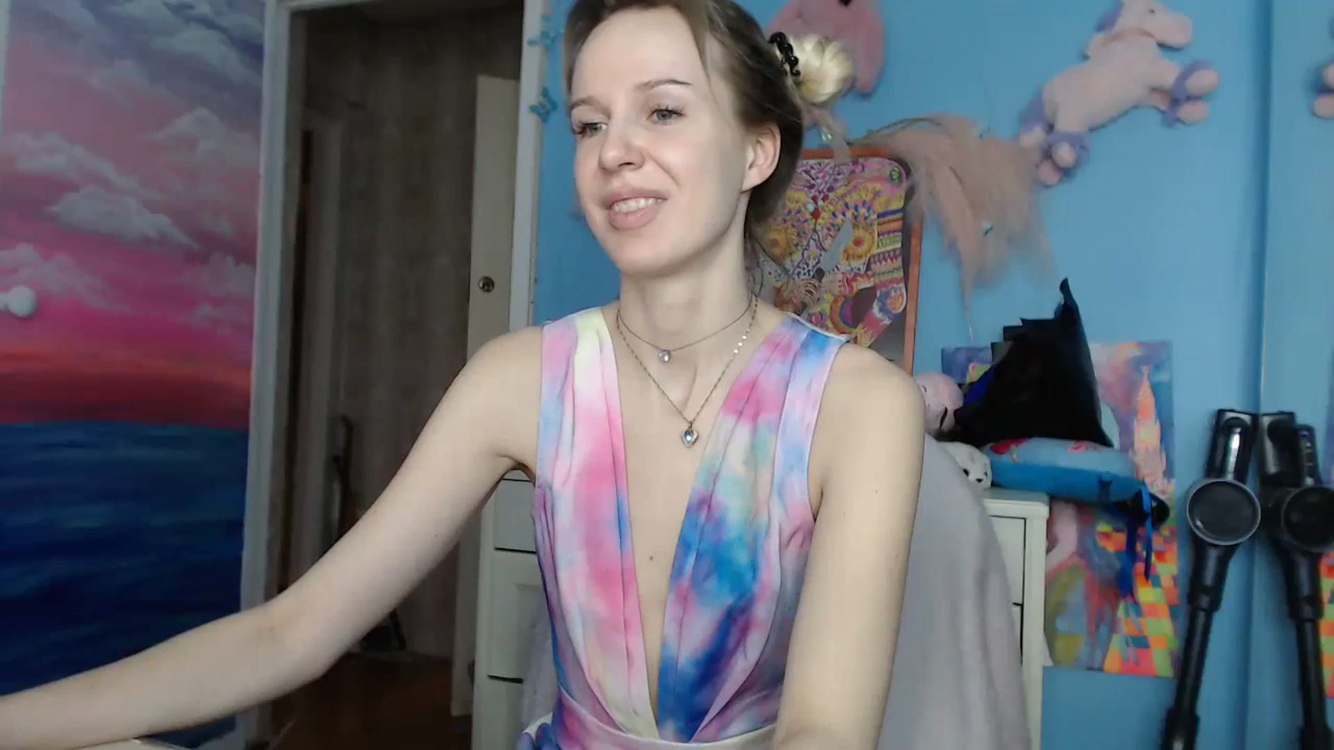 Gallery image thumbnail from Malina_kitty's myfreecams stream on, 03/19/2024, 06:04 image 8 of 20