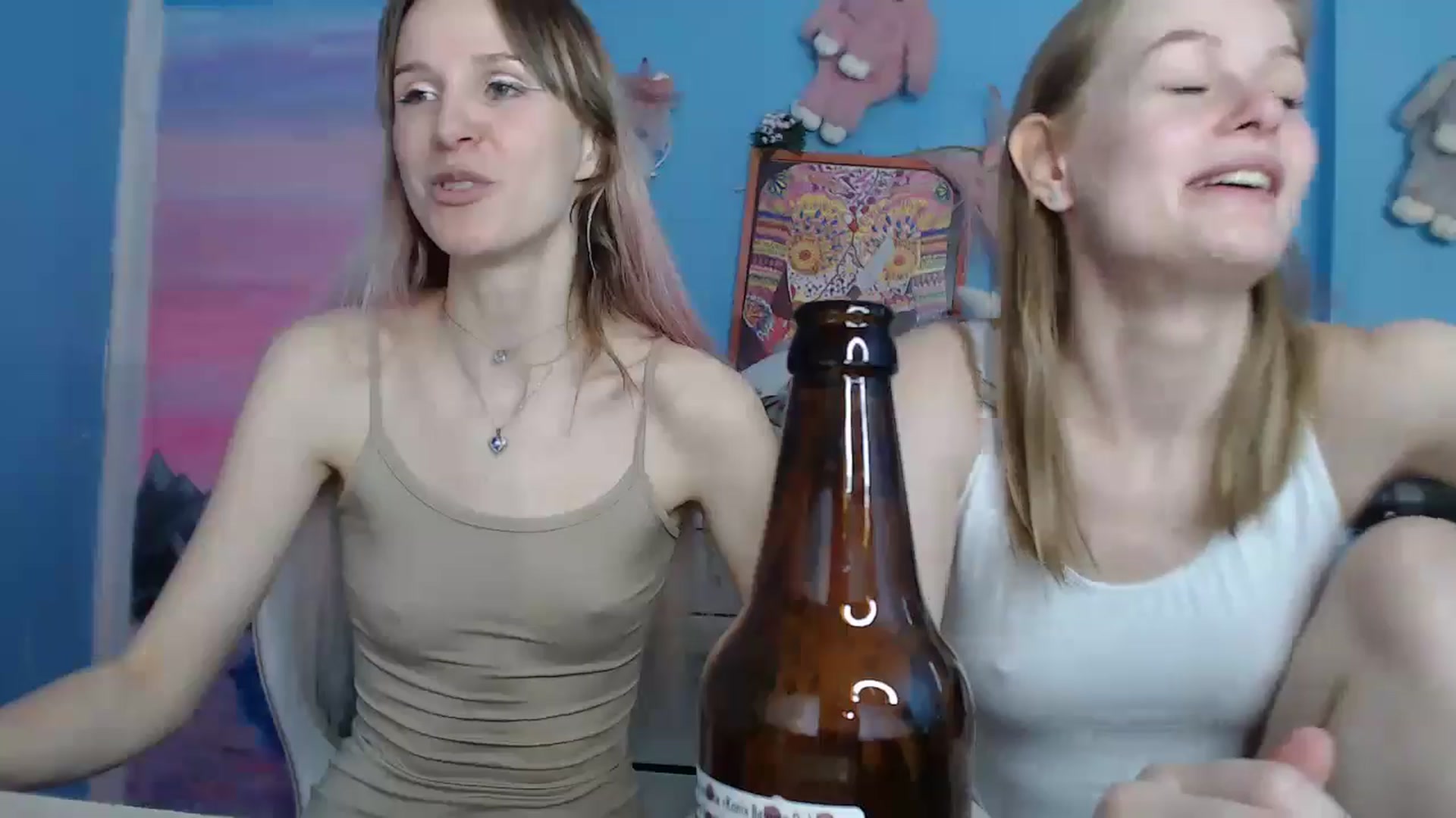 Gallery image thumbnail from Malina_kitty's myfreecams stream on, 06/14/2024, 09:54 image 16 of 20