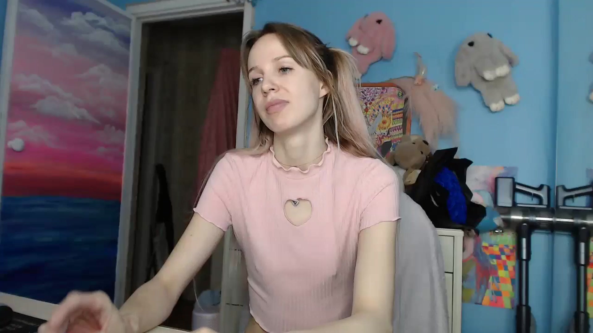 Gallery image thumbnail from Malina_kitty's myfreecams stream on, 07/08/2024, 06:22 image 17 of 20