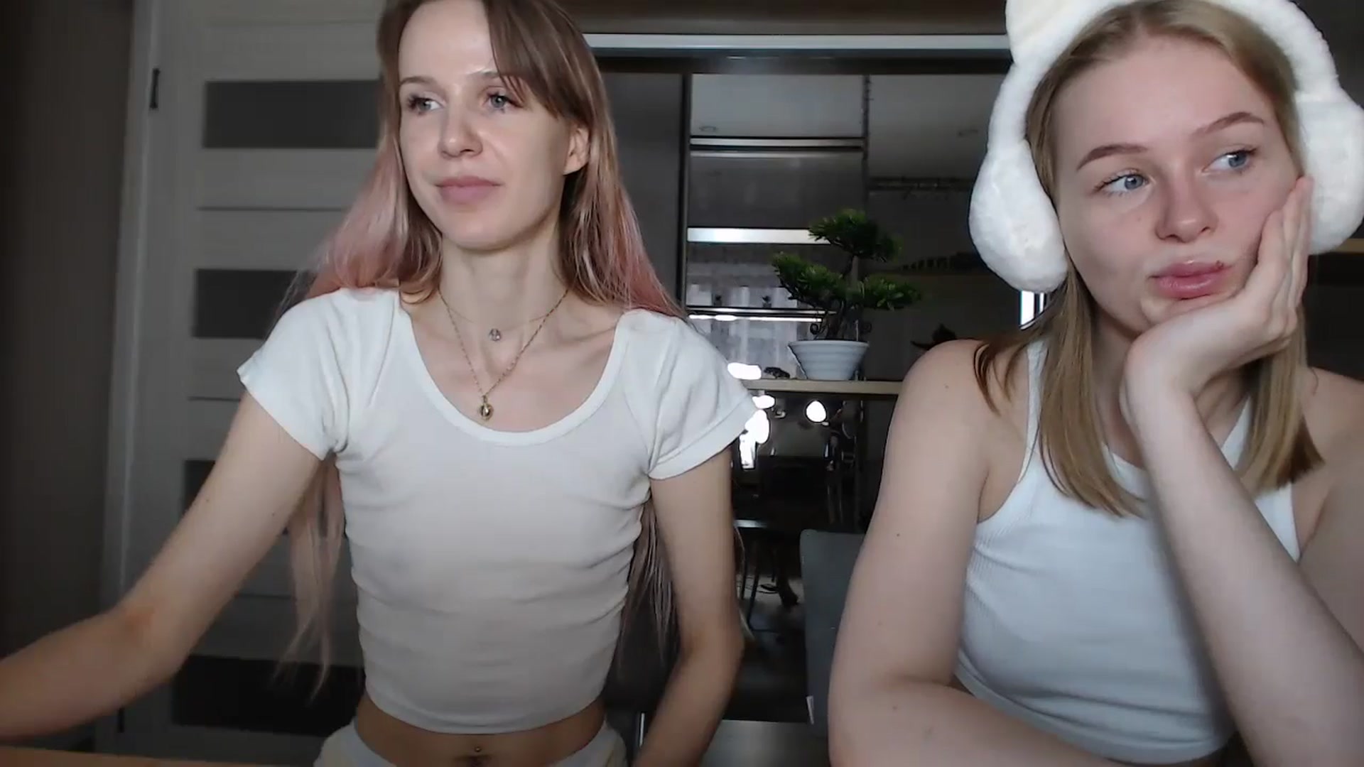 Gallery image thumbnail from Malina_kitty's myfreecams stream on, 07/18/2024, 06:35 image 9 of 20