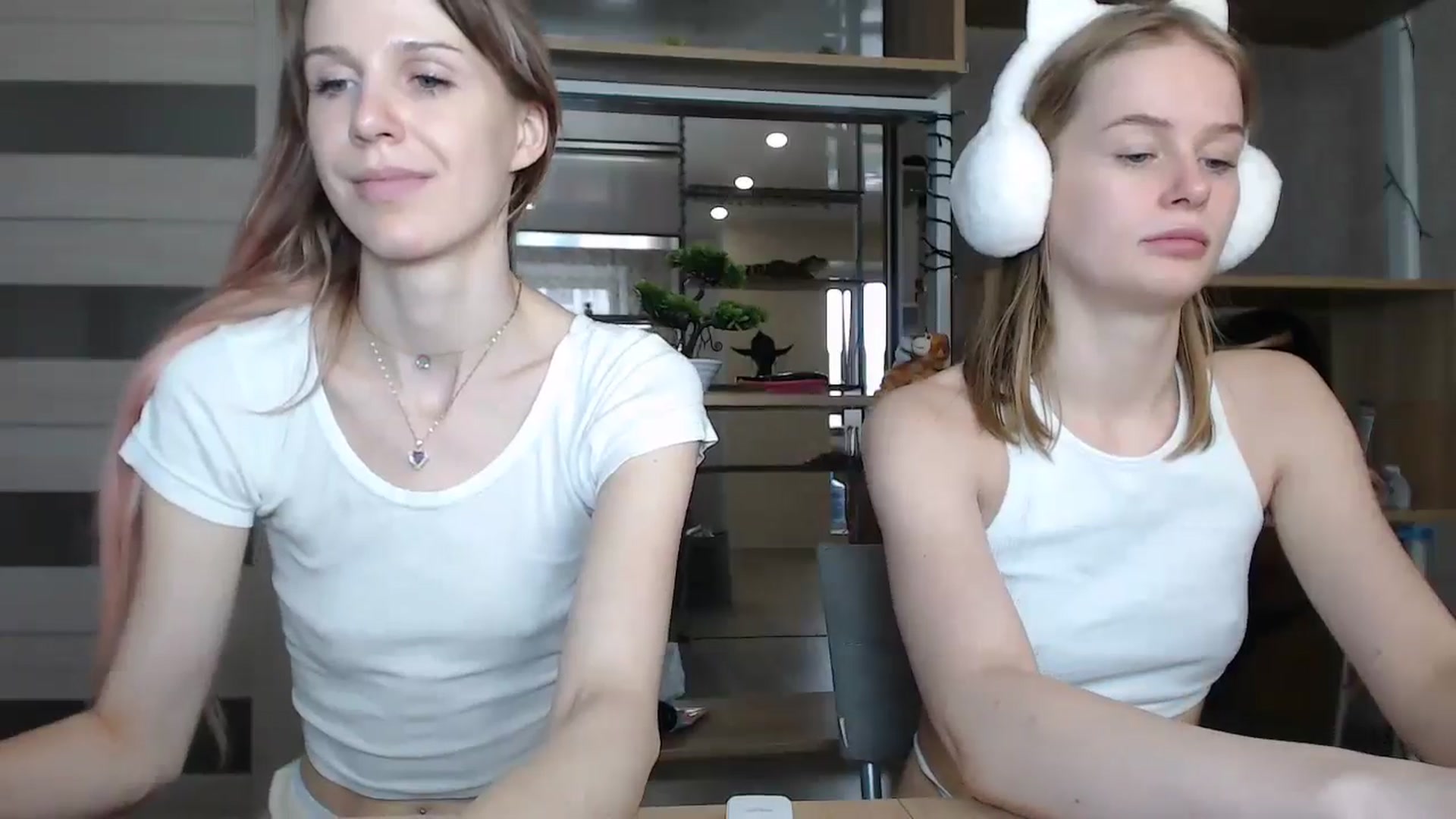 Gallery image thumbnail from Malina_kitty's myfreecams stream on, 07/18/2024, 09:12 image 17 of 20