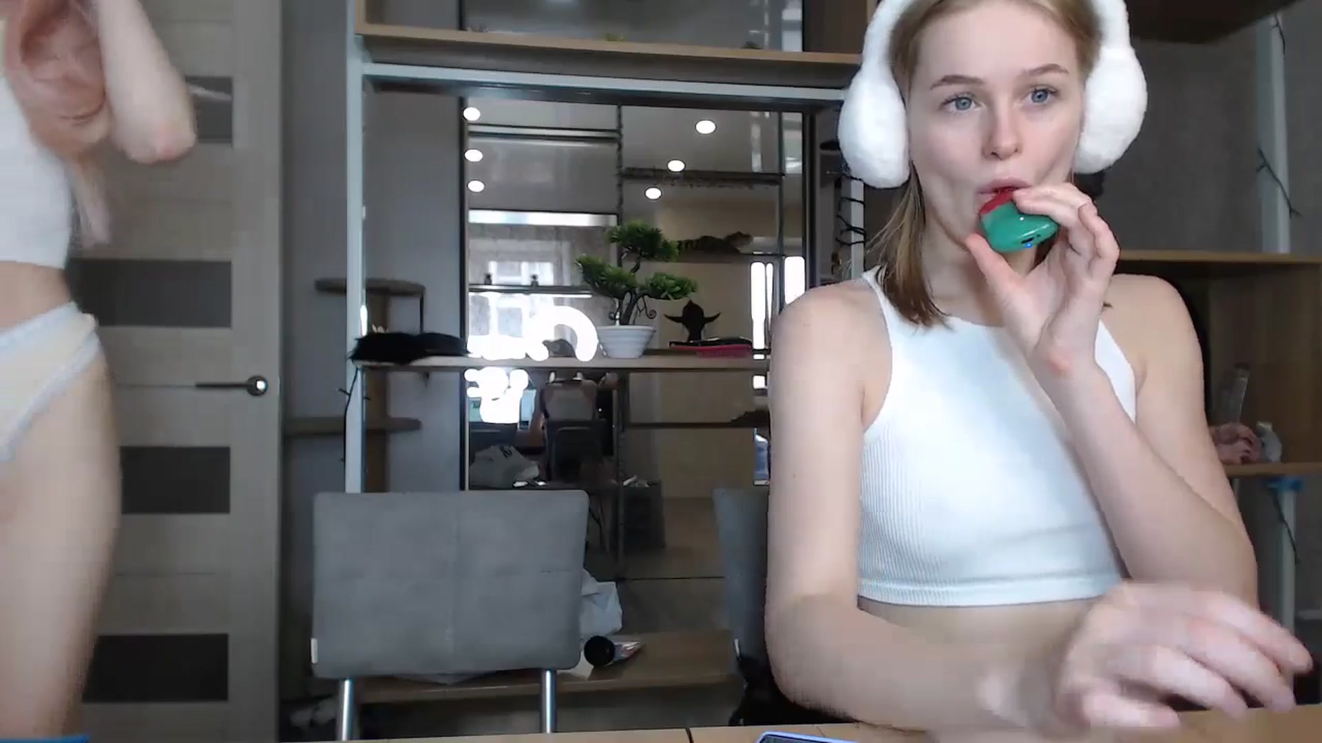 Gallery image thumbnail from Malina_kitty's myfreecams stream on, 07/18/2024, 09:12 image 14 of 20
