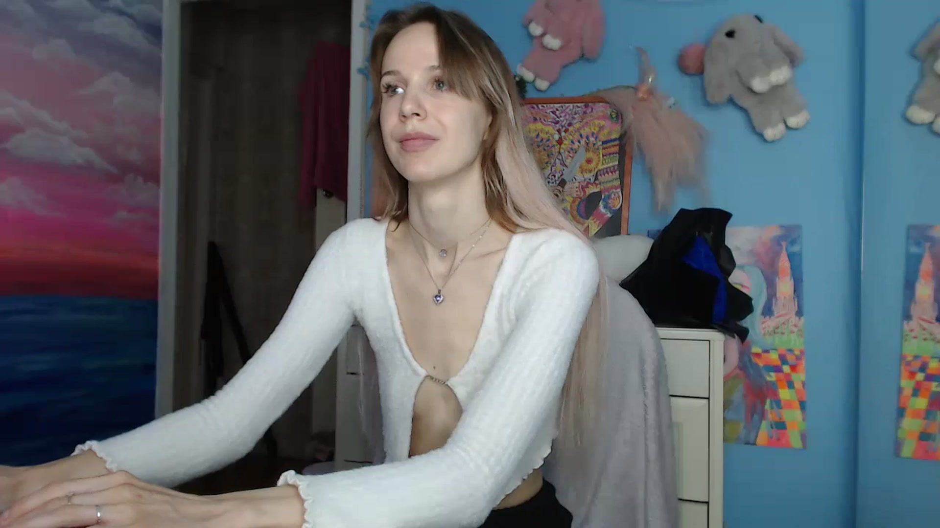 Gallery image thumbnail from Malina_kitty's myfreecams stream on, 07/29/2024, 03:35 image 18 of 20