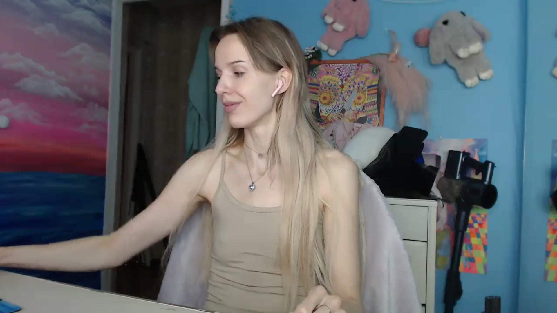 Gallery image thumbnail from Malina_kitty's myfreecams stream on, 08/07/2024, 04:10 image 19 of 20