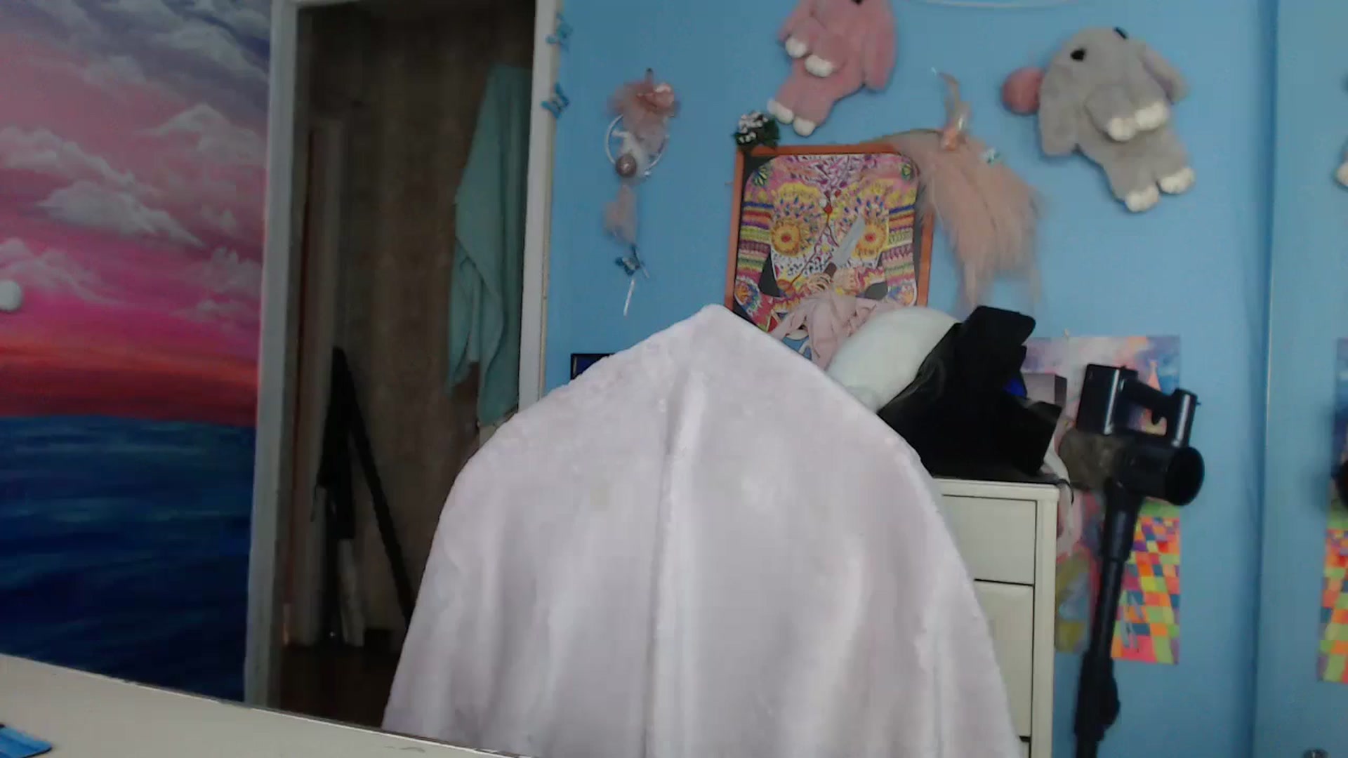 Gallery image thumbnail from Malina_kitty's myfreecams stream on, 08/07/2024, 04:10 image 1 of 20