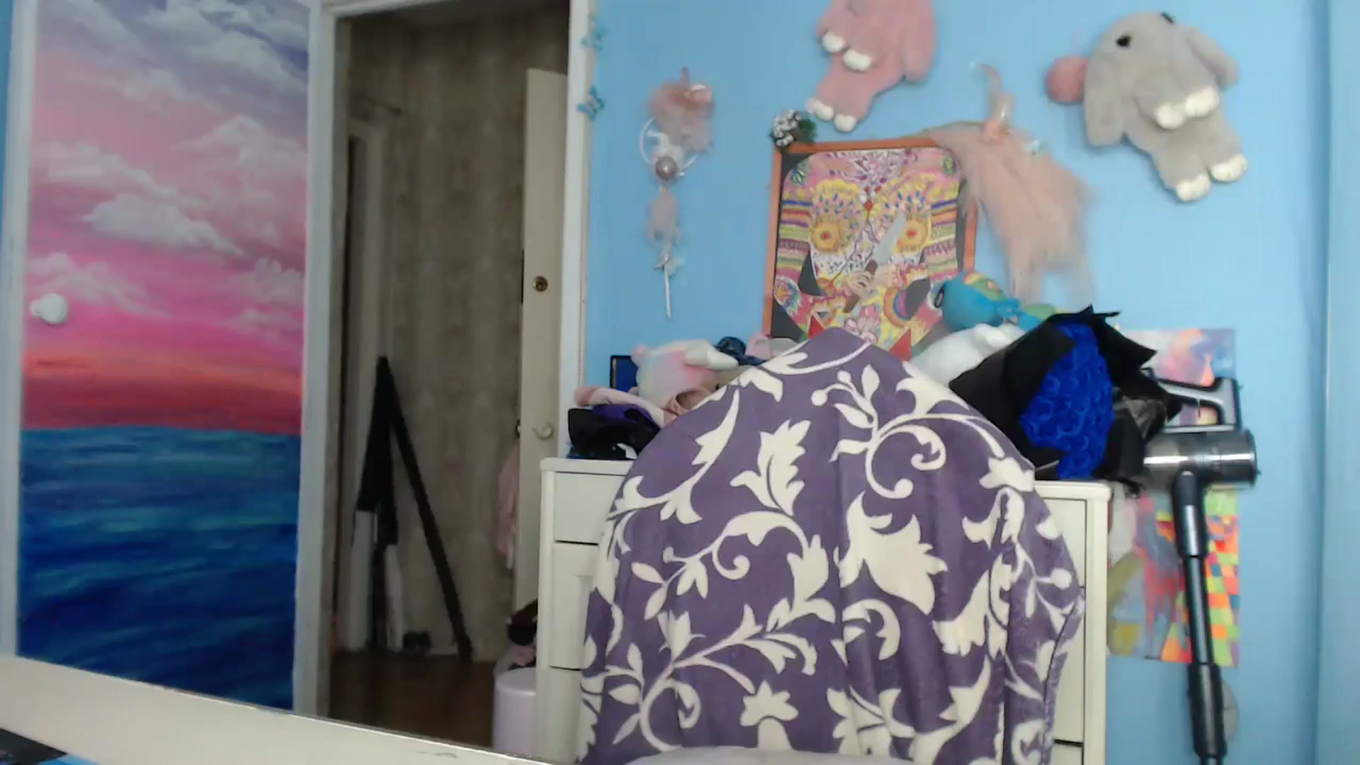 Gallery image thumbnail from Malina_kitty's myfreecams stream on, 08/23/2024, 03:01 image 19 of 20