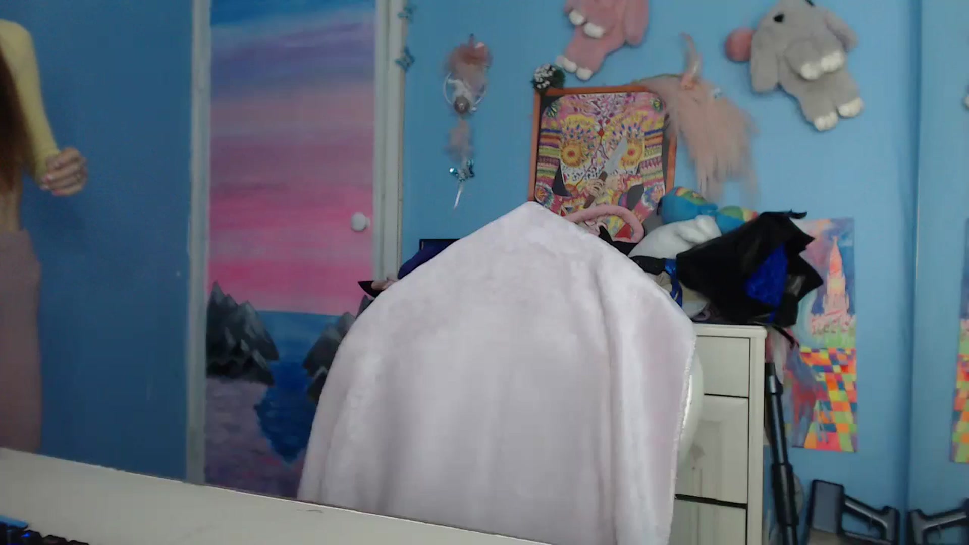 Gallery image thumbnail from Malina_kitty's myfreecams stream on, 09/16/2024, 03:33 image 17 of 20
