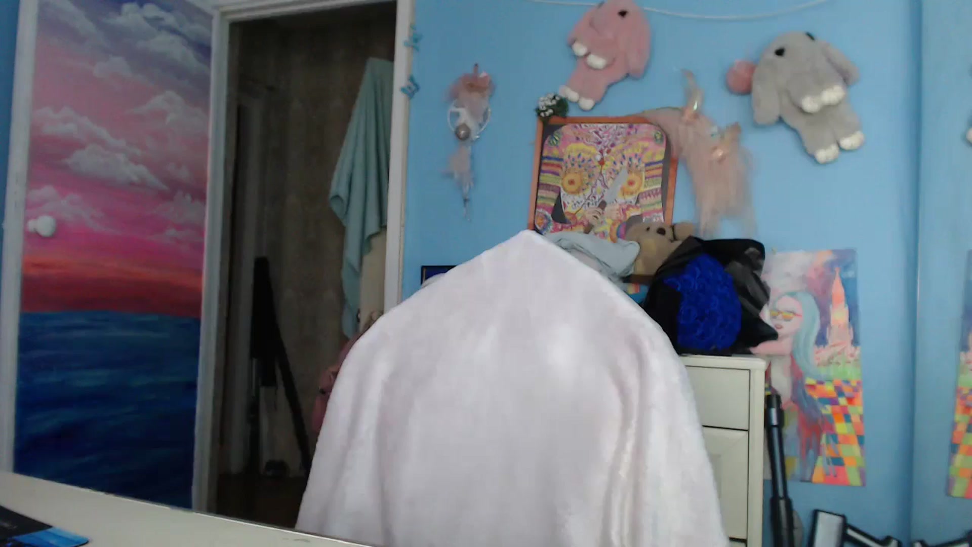 Gallery image thumbnail from Malina_kitty's myfreecams stream on, 10/10/2024, 03:17 image 16 of 20