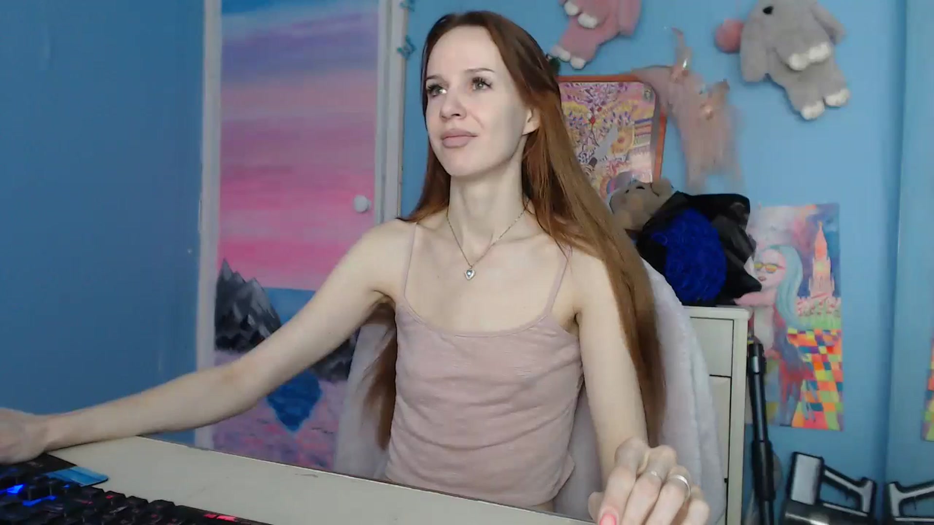 Gallery image thumbnail from Malina_kitty's myfreecams stream on, 10/10/2024, 06:00 image 17 of 20