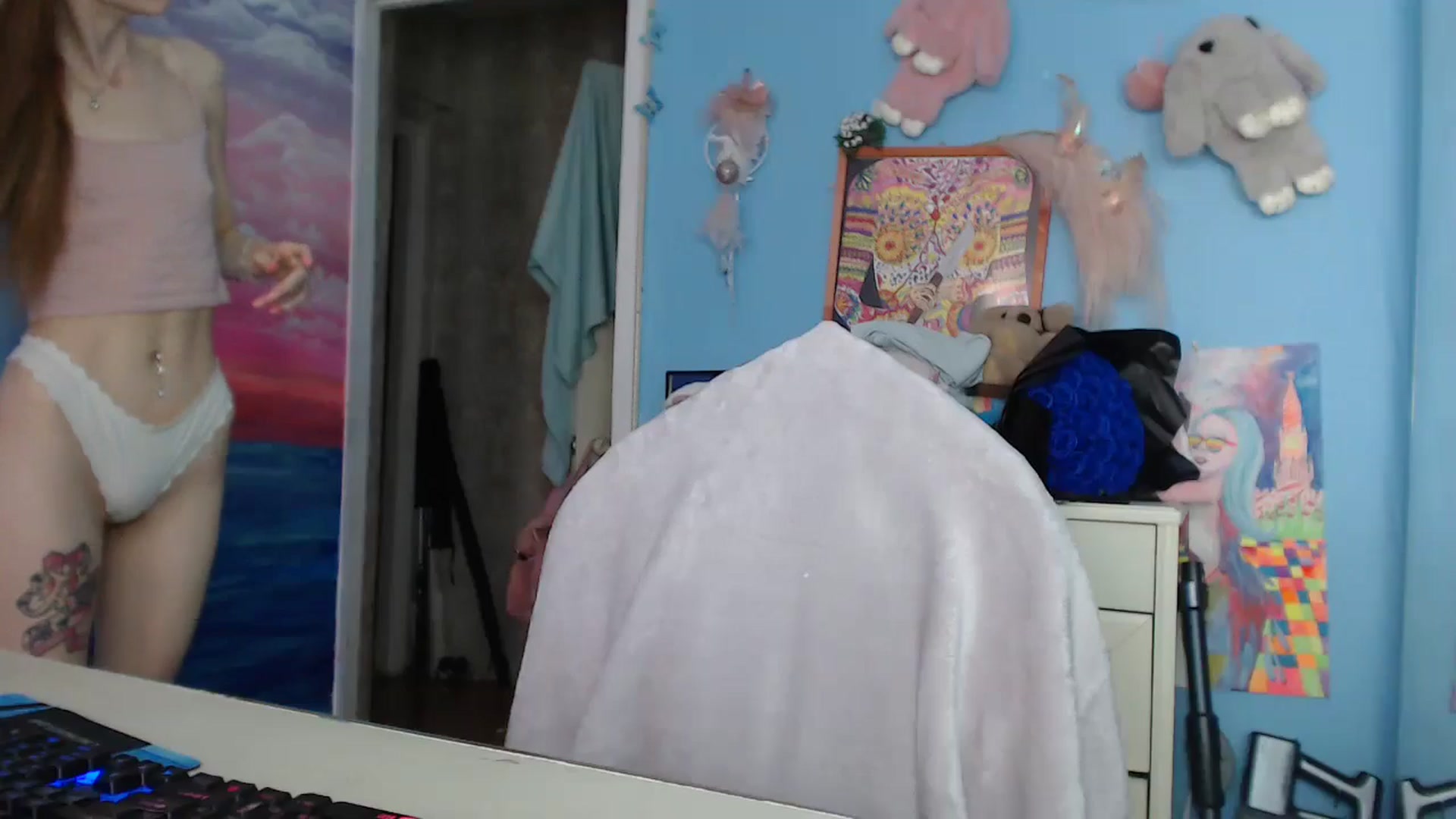Gallery image thumbnail from Malina_kitty's myfreecams stream on, 10/10/2024, 06:00 image 8 of 20