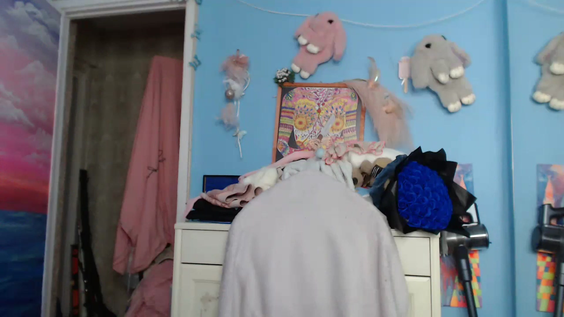 Gallery image thumbnail from Malina_kitty's myfreecams stream on, 12/23/2024, 06:45 image 3 of 20