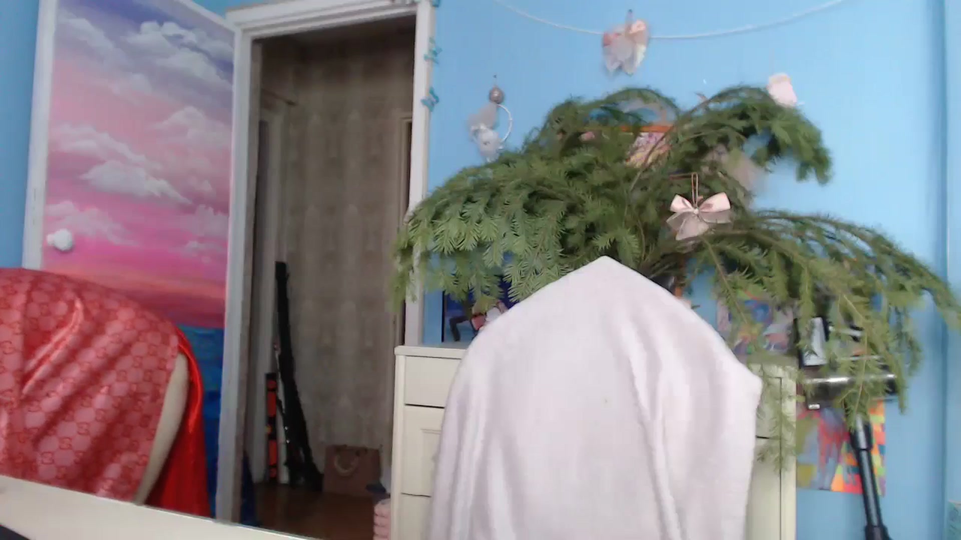 Gallery image thumbnail from Malina_kitty's myfreecams stream on, 12/25/2024, 05:19 image 14 of 20