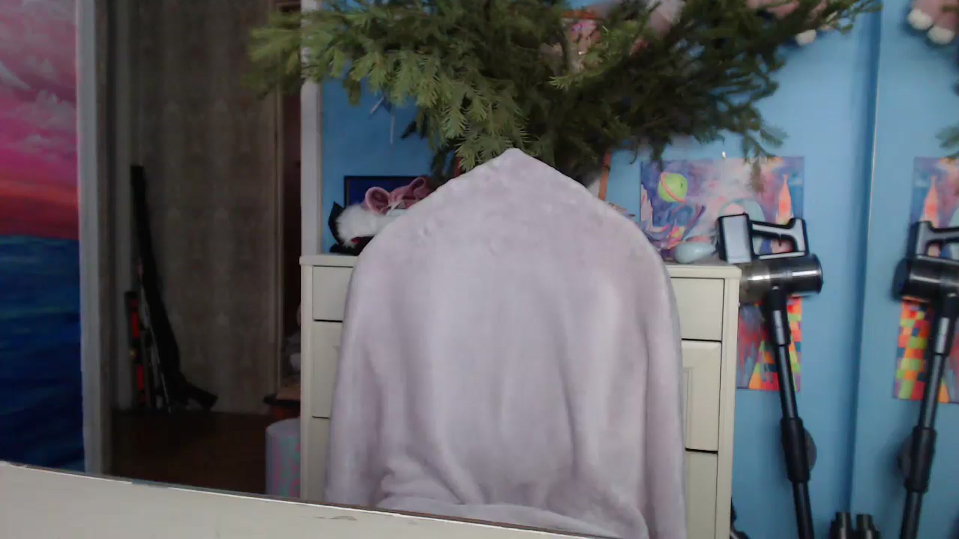 Gallery image thumbnail from Malina_kitty's myfreecams stream on, 01/05/2025, 06:18 image 16 of 20