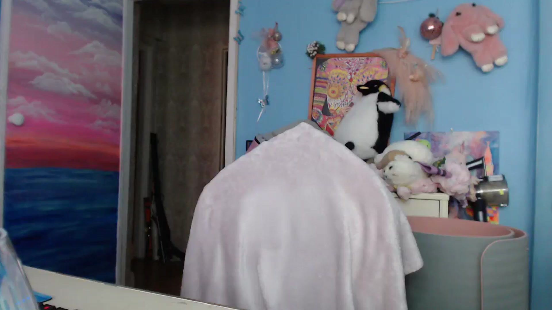 Gallery image thumbnail from Malina_kitty's myfreecams stream on, 03/04/2025, 05:31 image 15 of 20