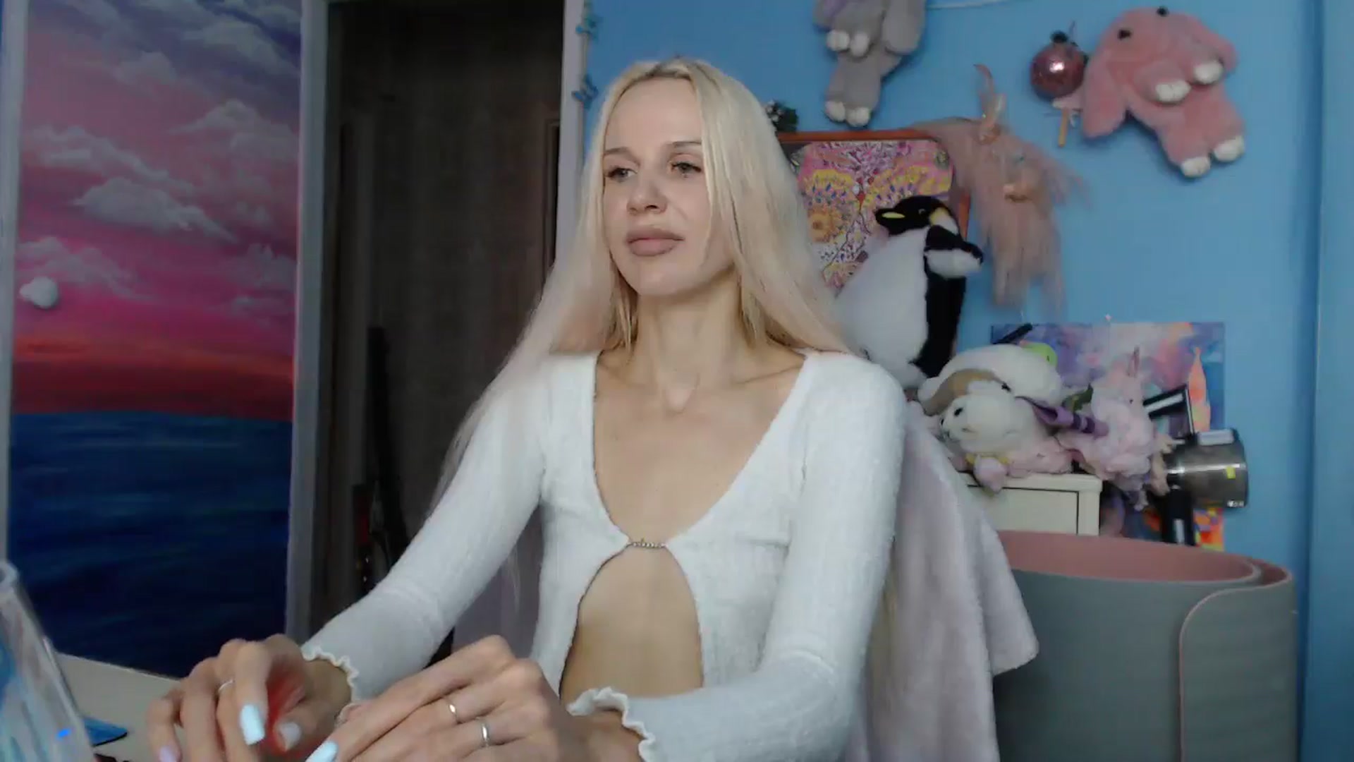 Gallery image thumbnail from Malina_kitty's myfreecams stream on, 03/04/2025, 05:31 image 16 of 20