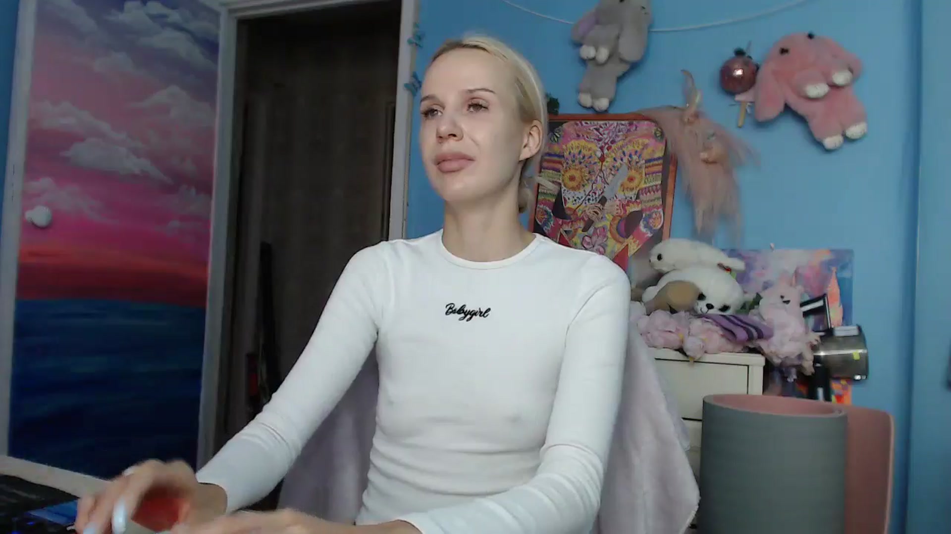 Gallery image thumbnail from Malina_kitty's myfreecams stream on, 03/10/2025, 03:57 image 16 of 20