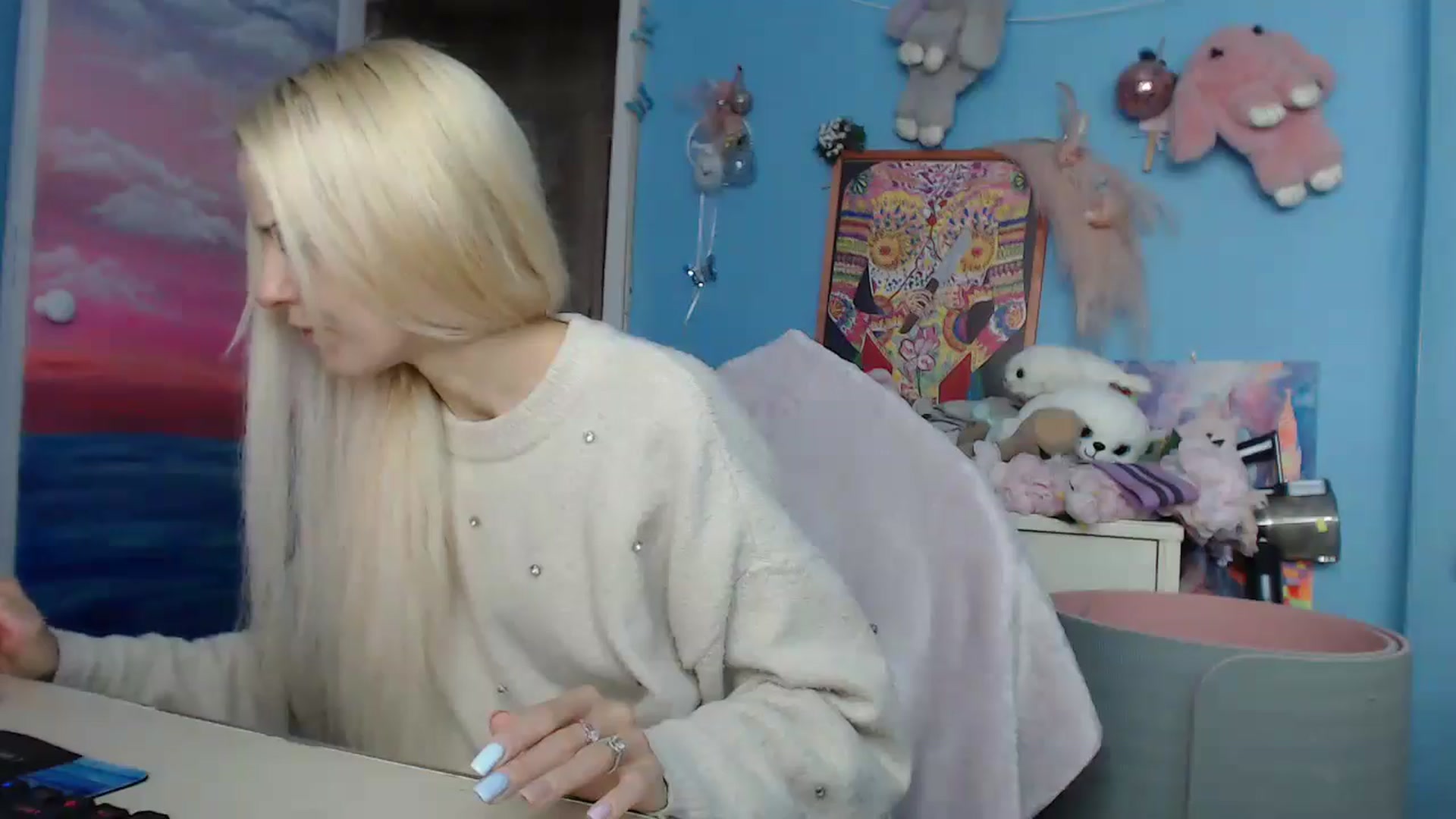 Gallery image thumbnail from Malina_kitty's myfreecams stream on, 03/12/2025, 04:17 image 17 of 20