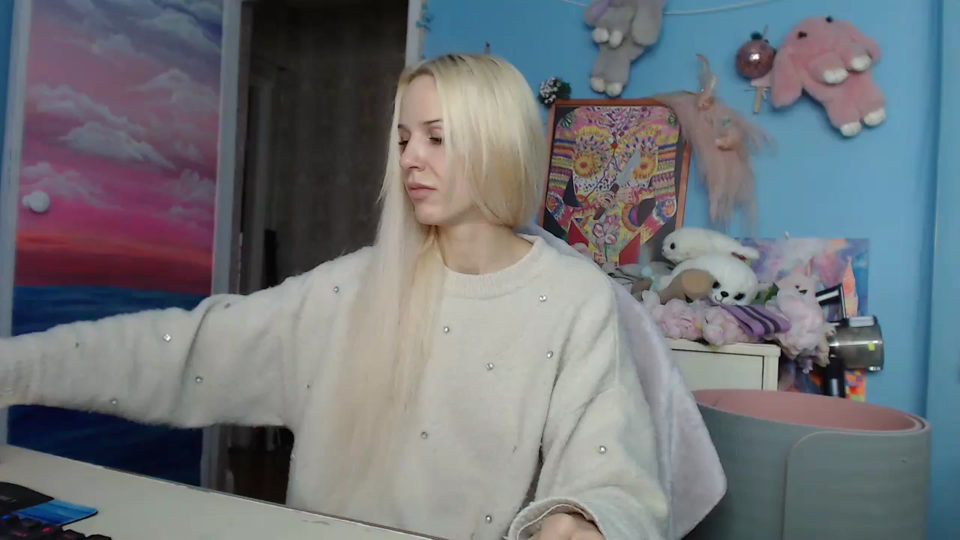 Gallery image thumbnail from Malina_kitty's myfreecams stream on, 03/12/2025, 04:17 image 18 of 20