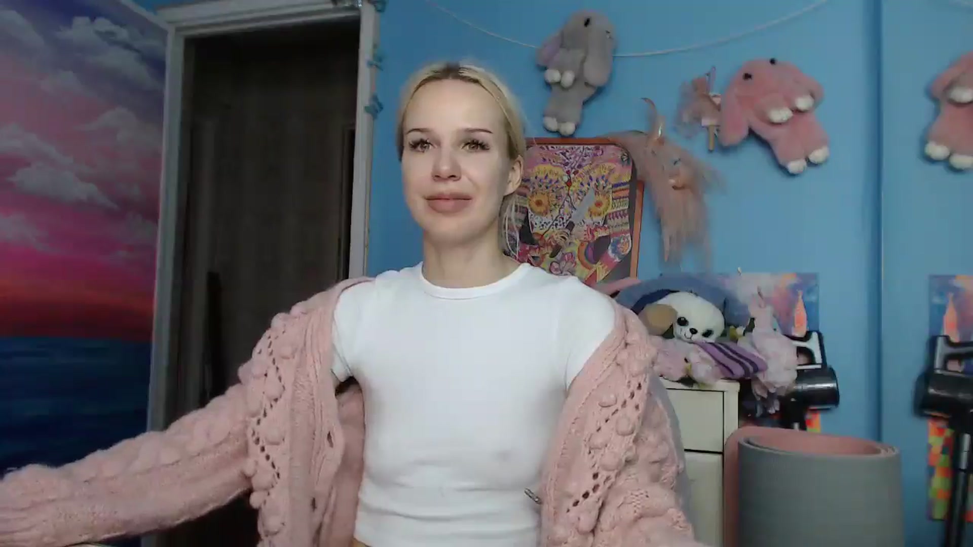 Gallery image thumbnail from Malina_kitty's myfreecams stream on, 03/26/2025, 04:57 image 7 of 20