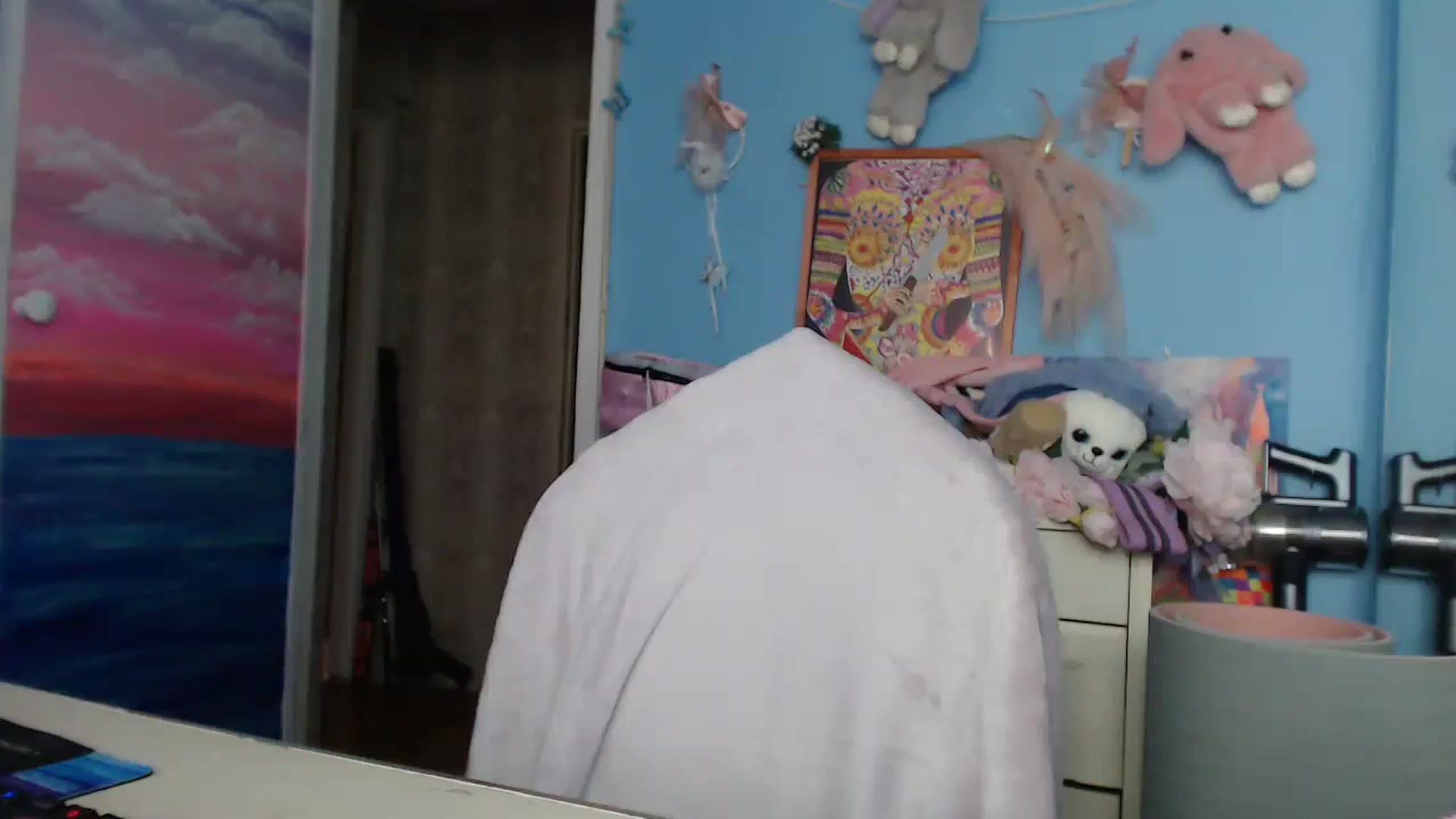 Gallery image thumbnail from Malina_kitty's myfreecams stream on, 03/28/2025, 04:21 image 16 of 20