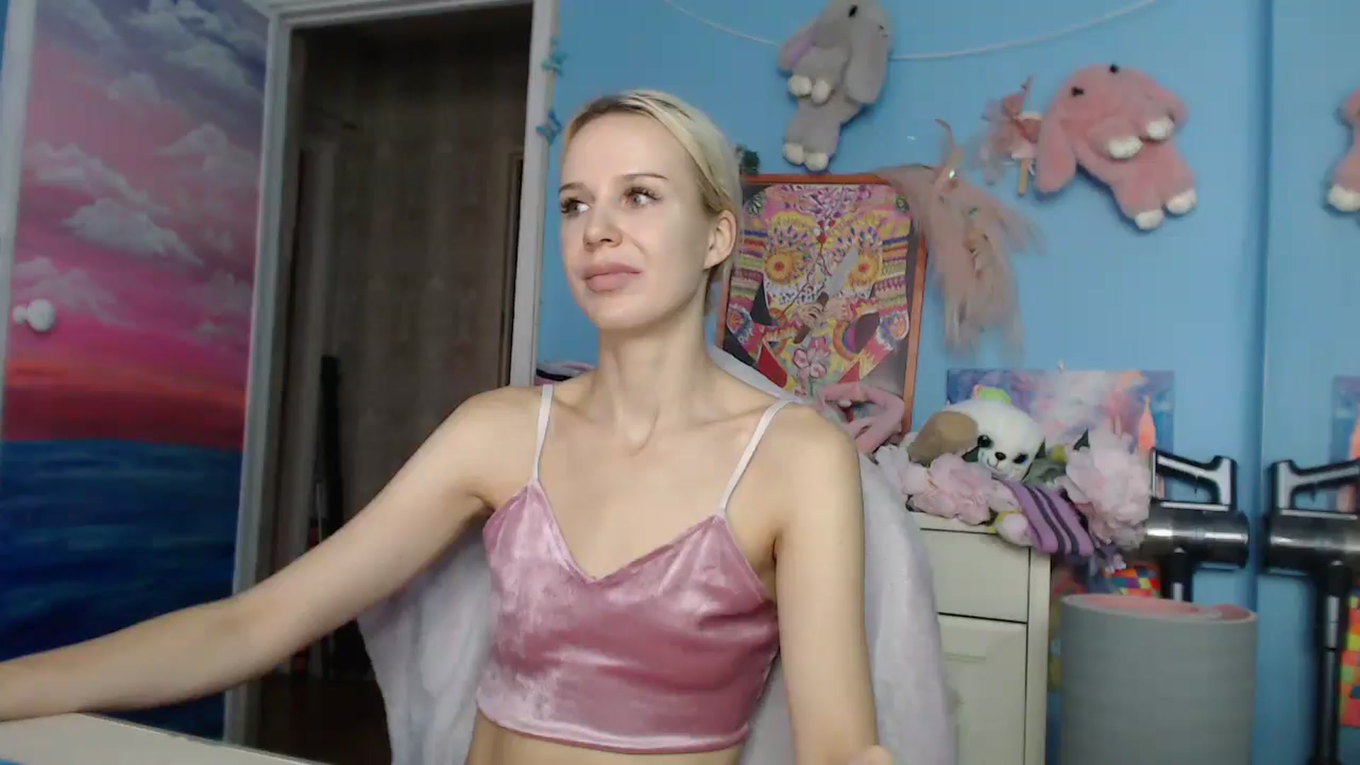 Gallery image thumbnail from Malina_kitty's myfreecams stream on, 03/31/2025, 04:50 image 11 of 20